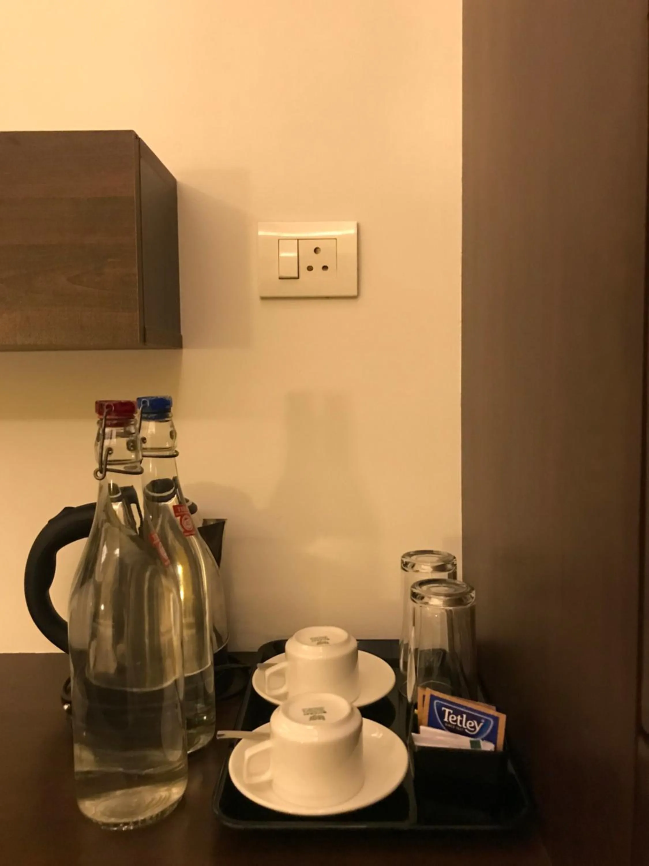 Coffee/tea facilities in North Centre