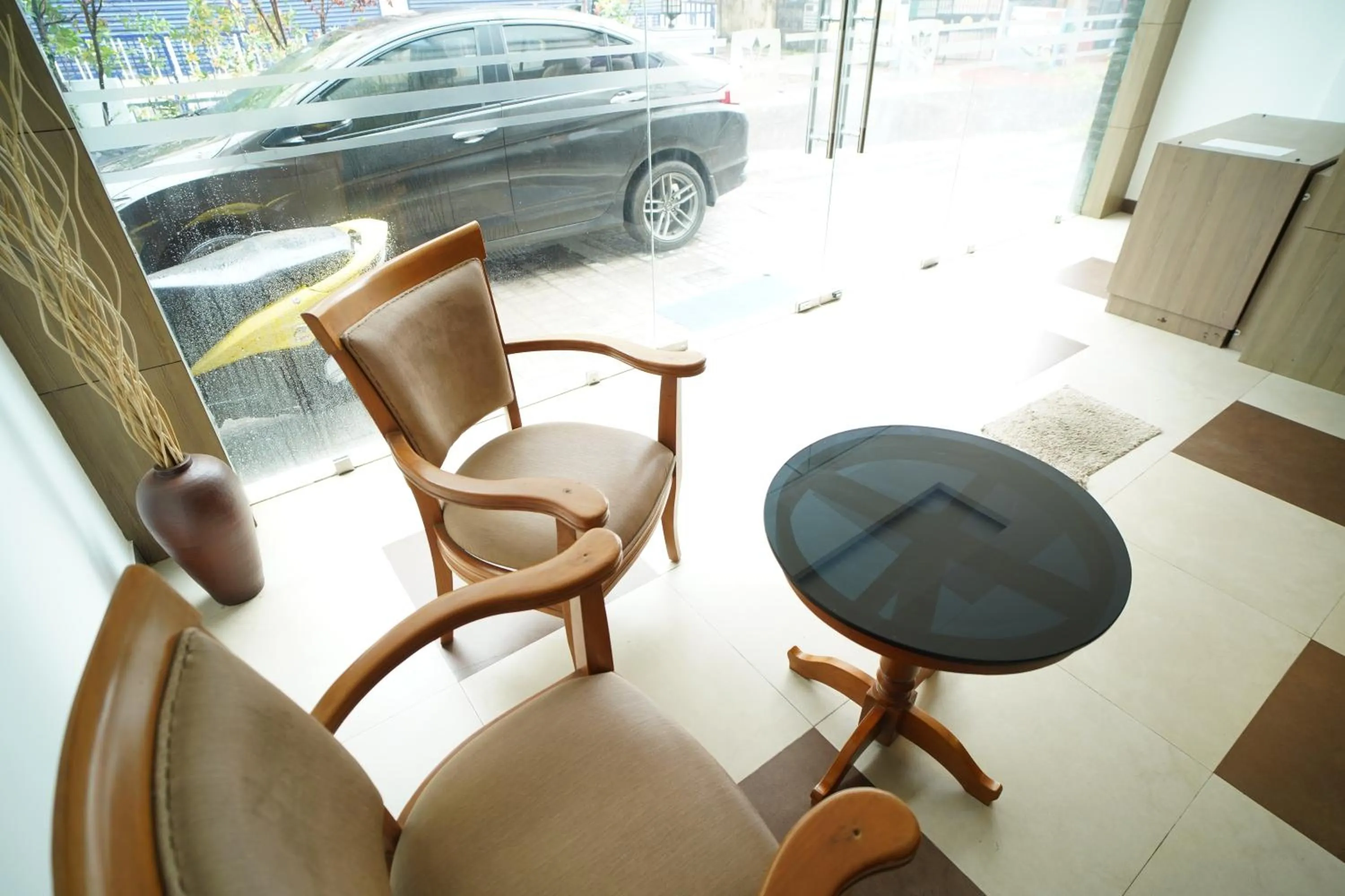 Lounge or bar in North Centre