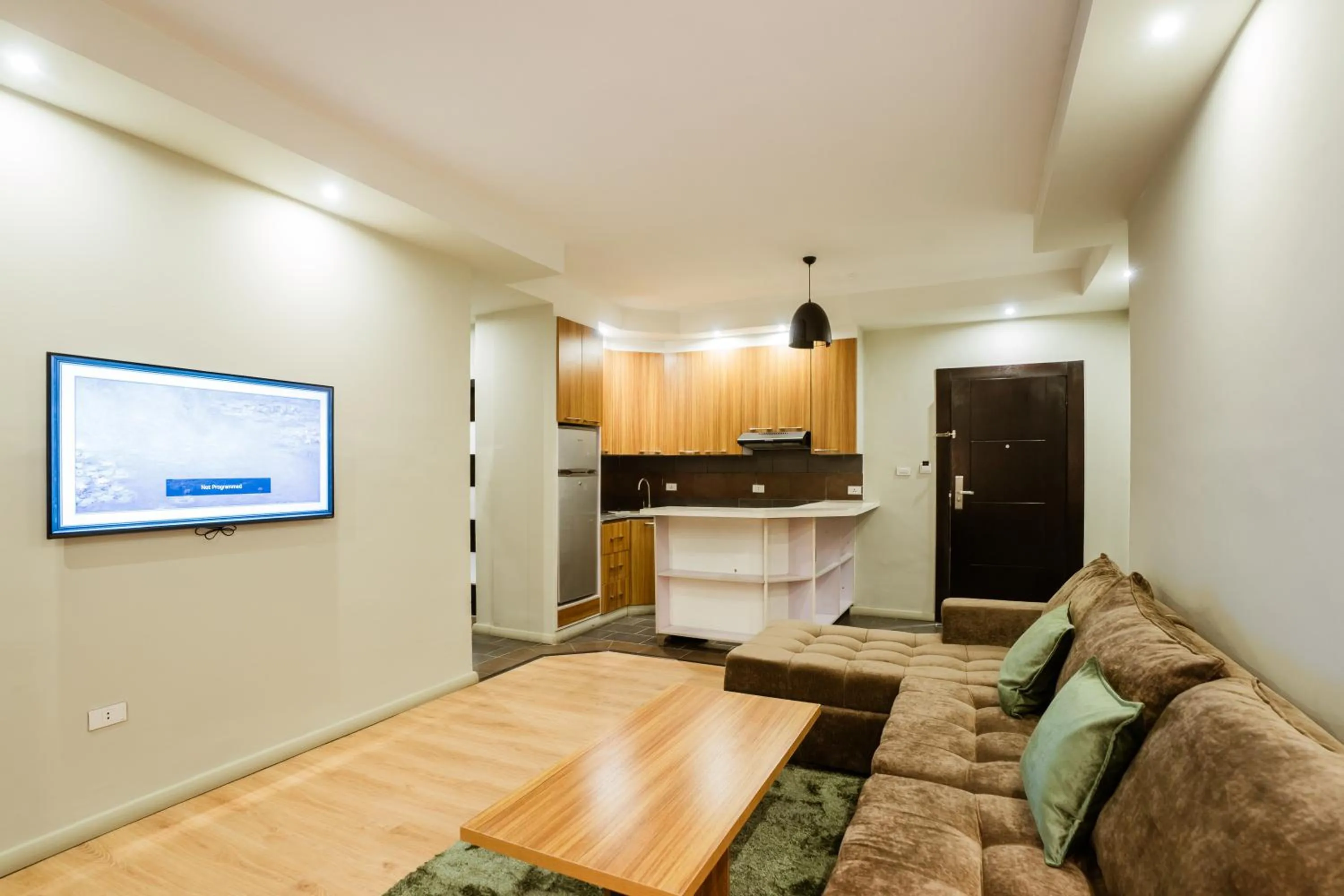 Living room in Monarch Hotel