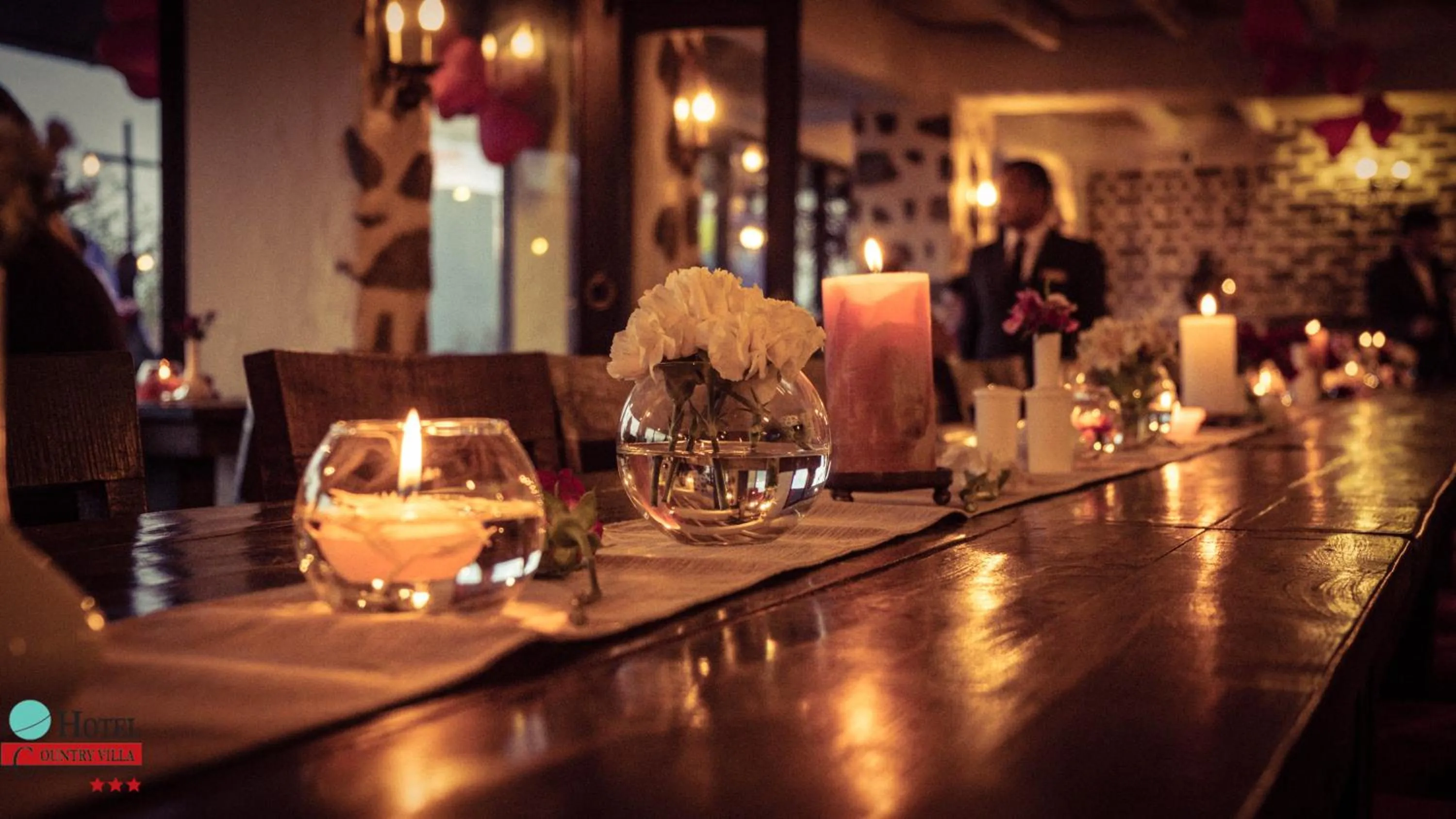 Restaurant/places to eat in Hotel Country Villa