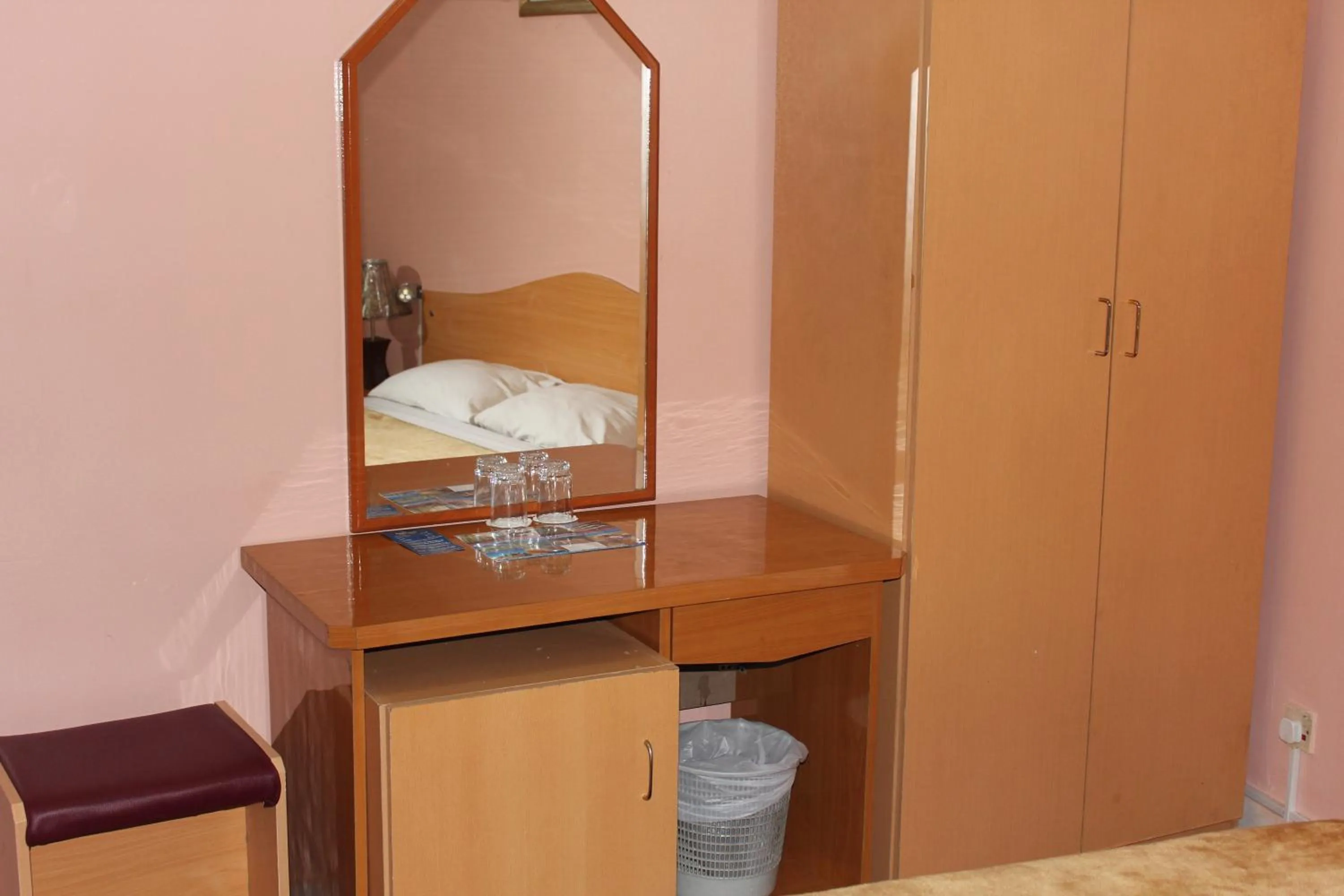 Bedroom, Bed in Zaineast Hotel