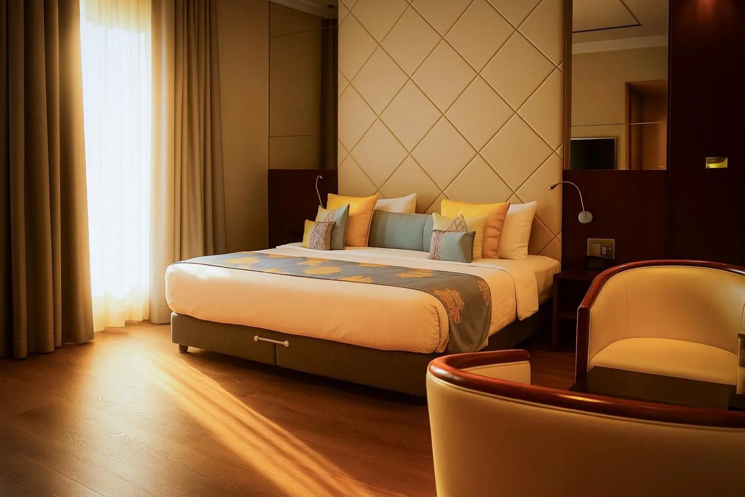 Bedroom, Bed in Raviz Center Point Hotel