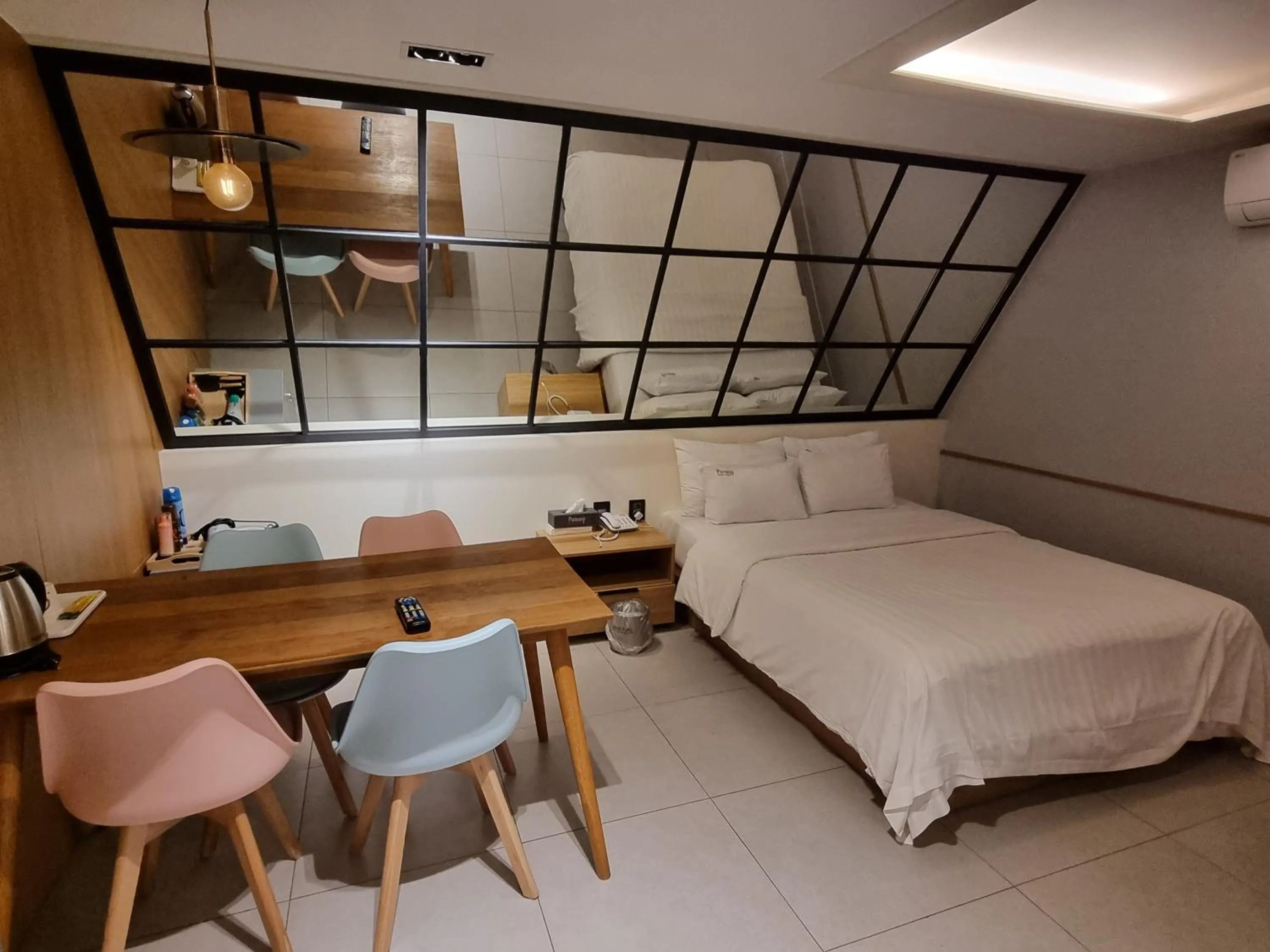 Bed in Jamsil Funny Hotel