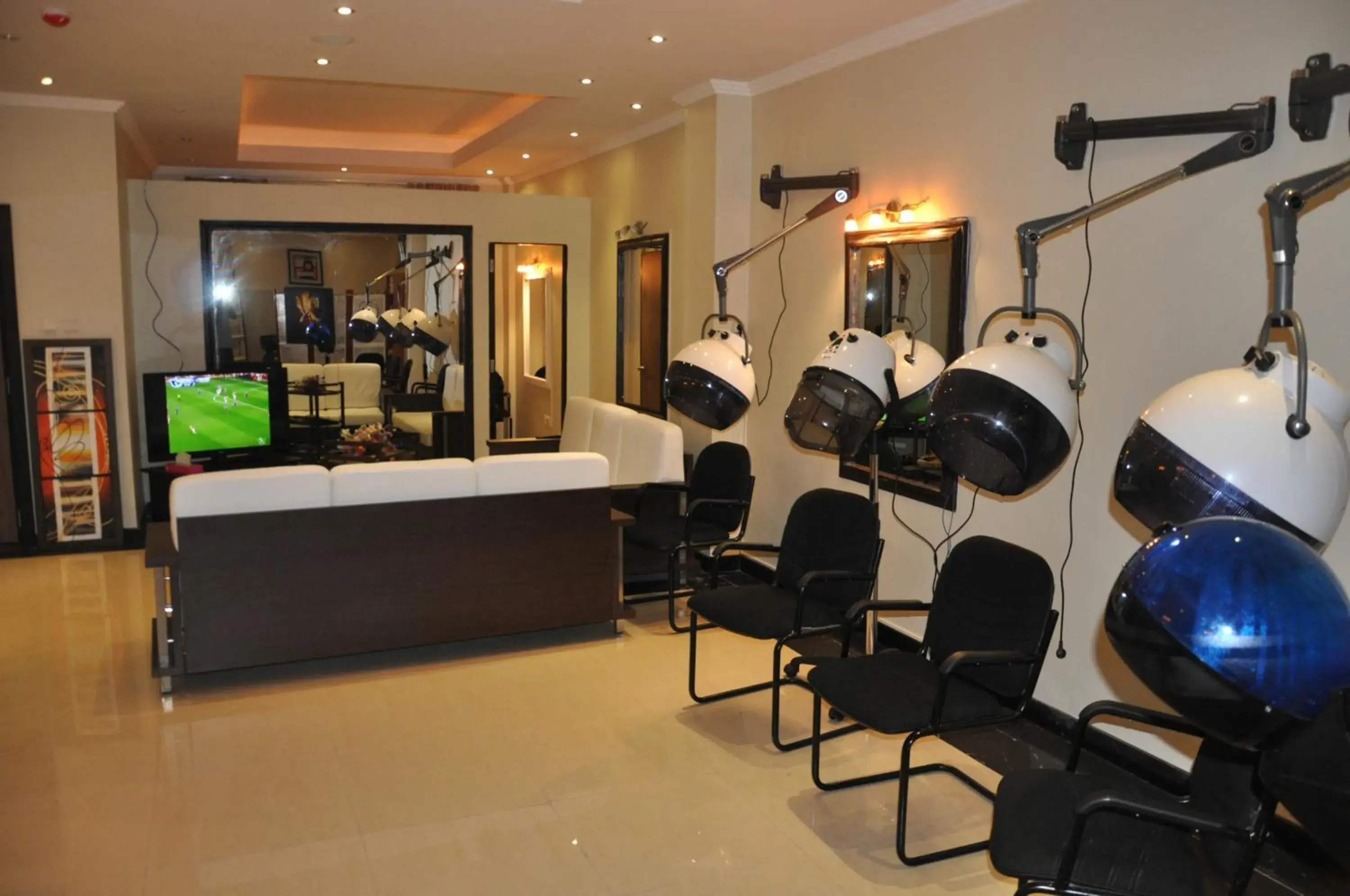 Spa and wellness centre/facilities in Elilly International Hotel Spa and wellness centre/facilities in Elilly International Hotel