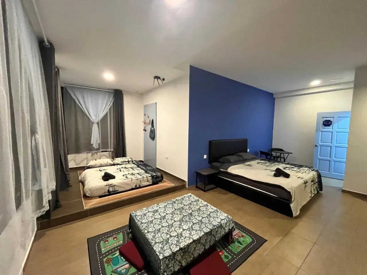 Luxury Quadruple Room in Hotel Lavie at Centrum Luxury Quadruple Room in Hotel Lavie at Centrum