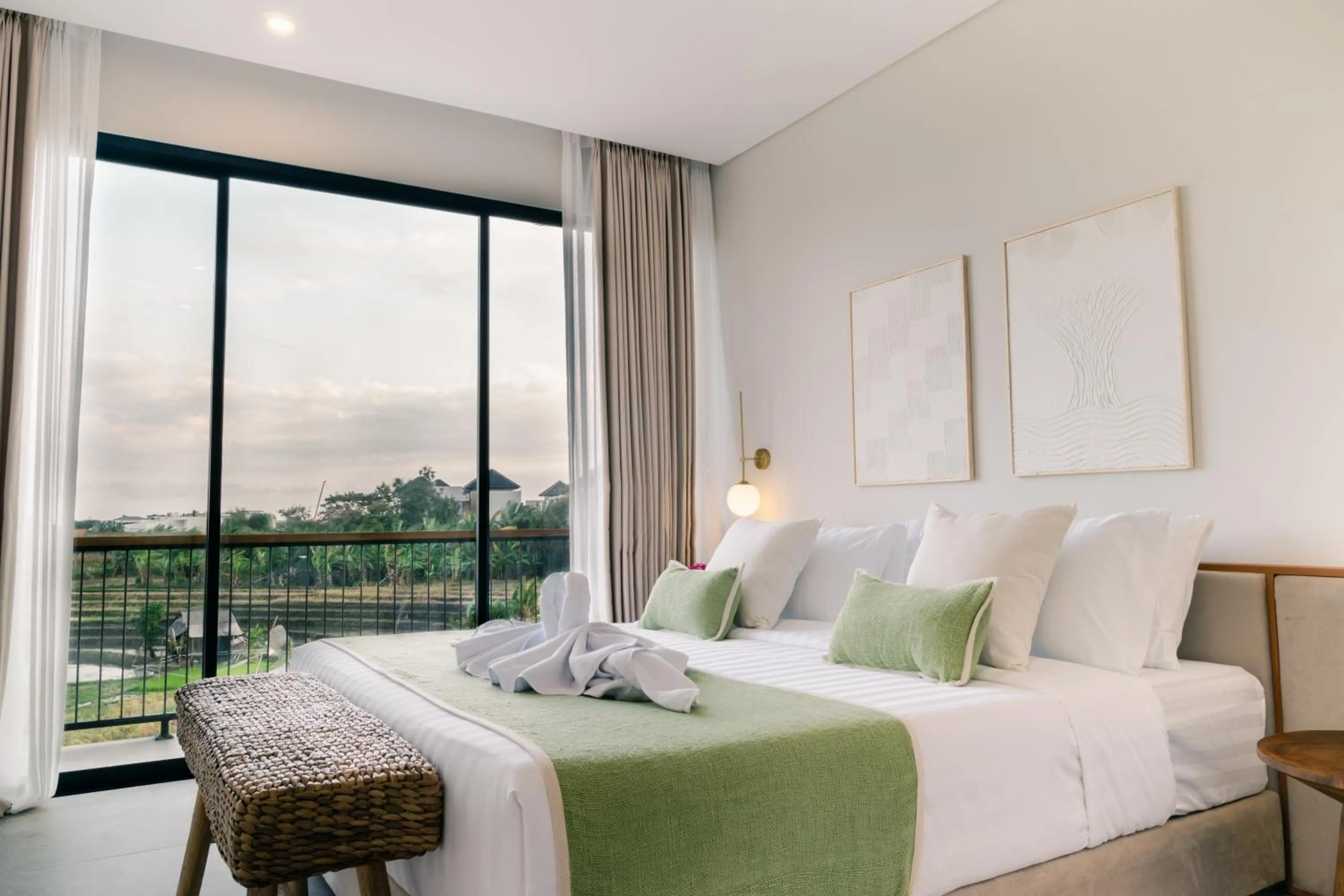 Photo of the whole room, Bed in The Menuai Bali Villas Canggu