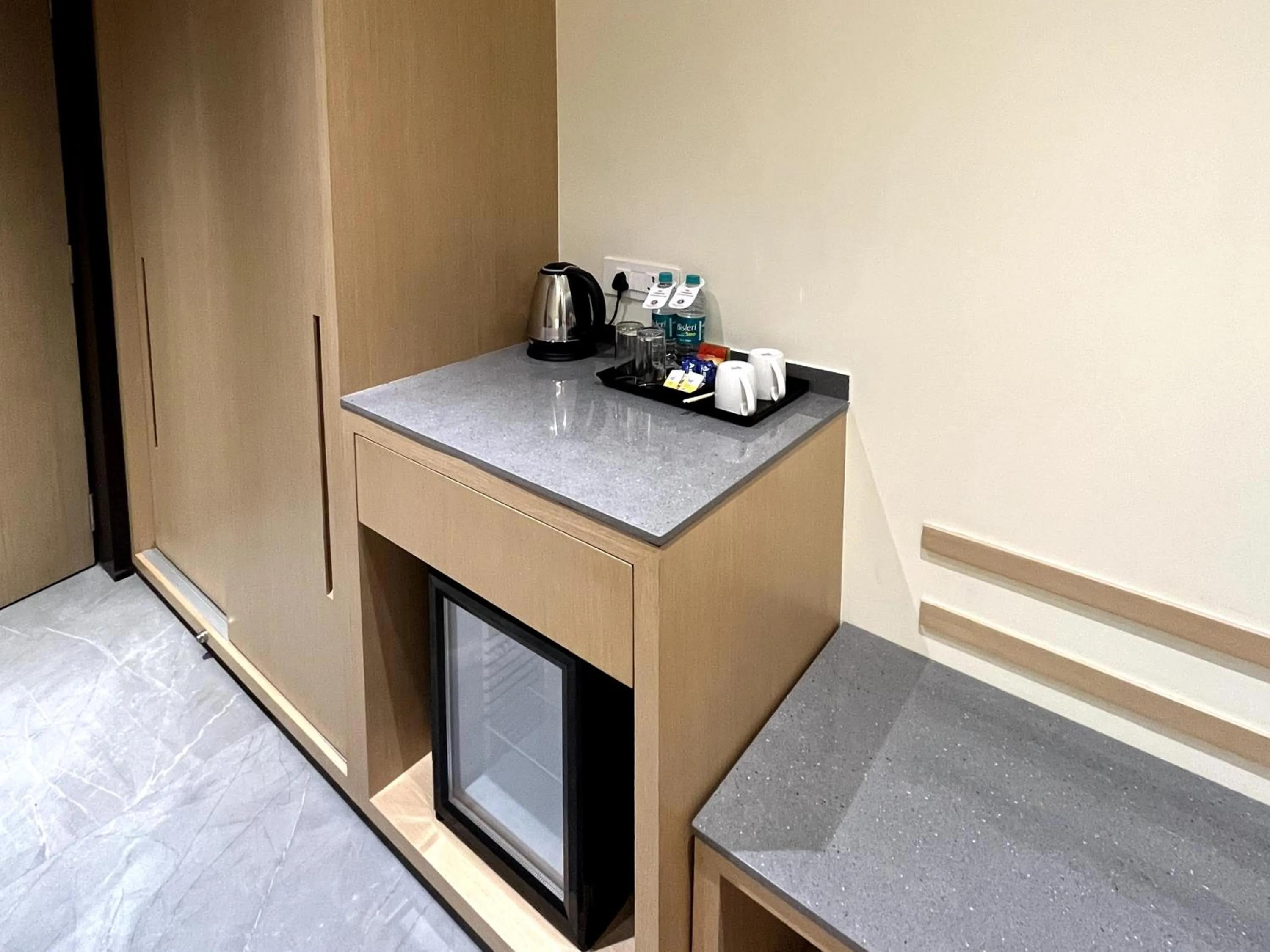 Coffee/tea facilities in Ramee Panchshil