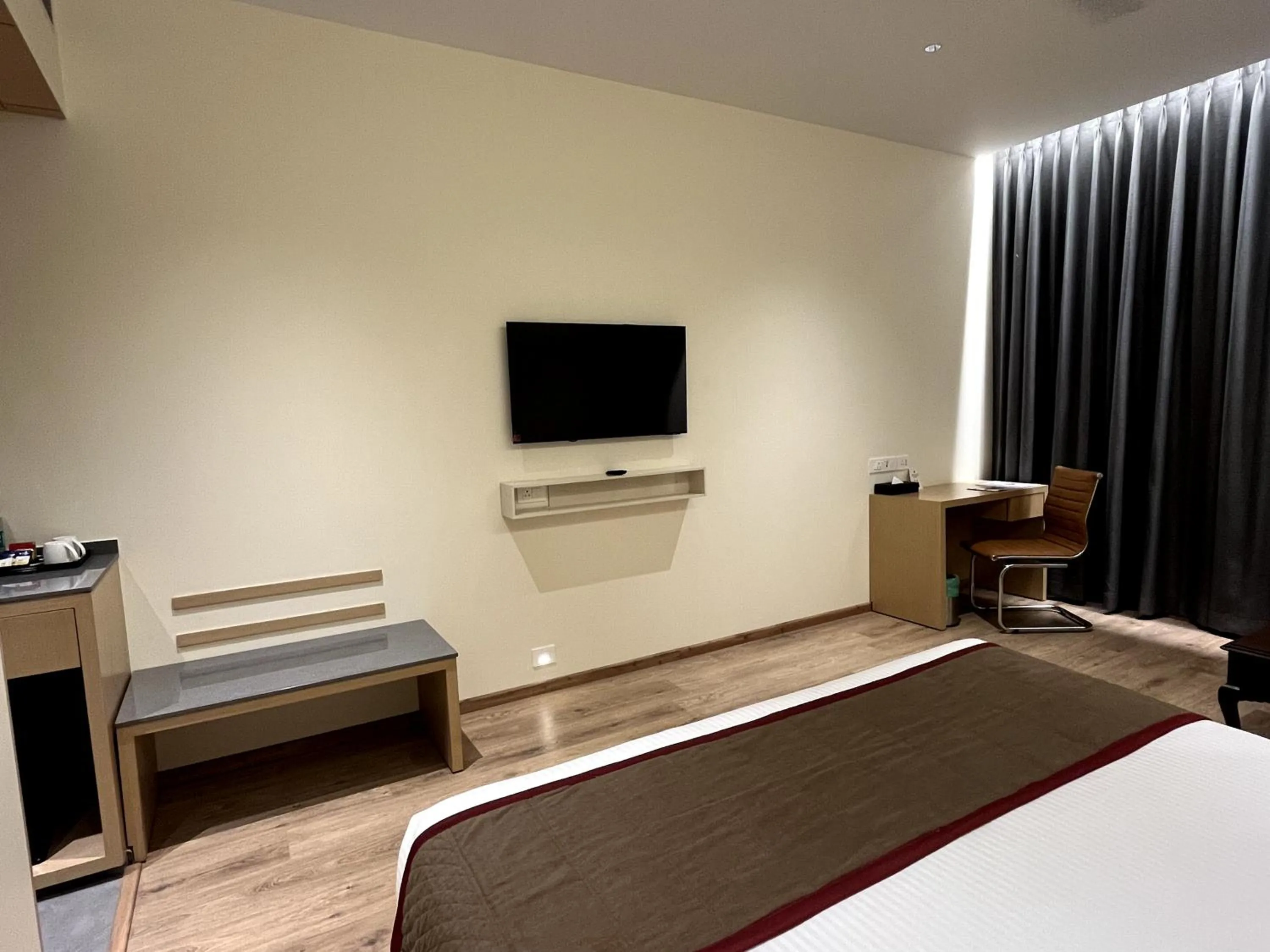 TV and multimedia, Bed in Ramee Panchshil