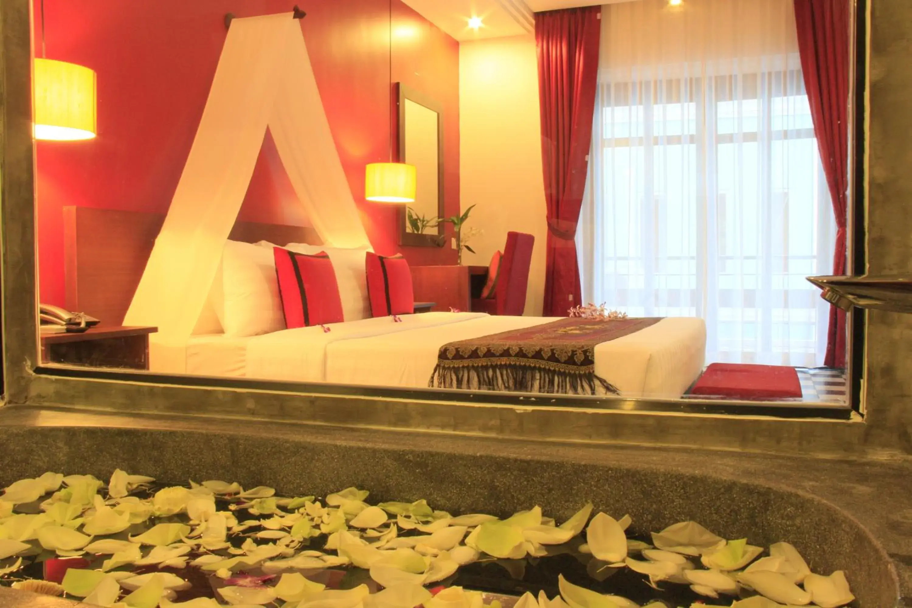 Bedroom, Bed in Mekong Angkor Deluxe Hotel