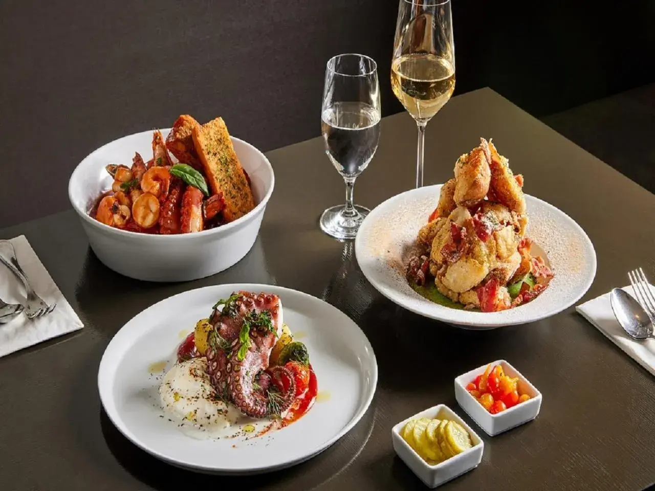 Restaurant/places to eat in Shilla Stay Jeonju Hanok Village Restaurant/places to eat in Shilla Stay Jeonju Hanok Village