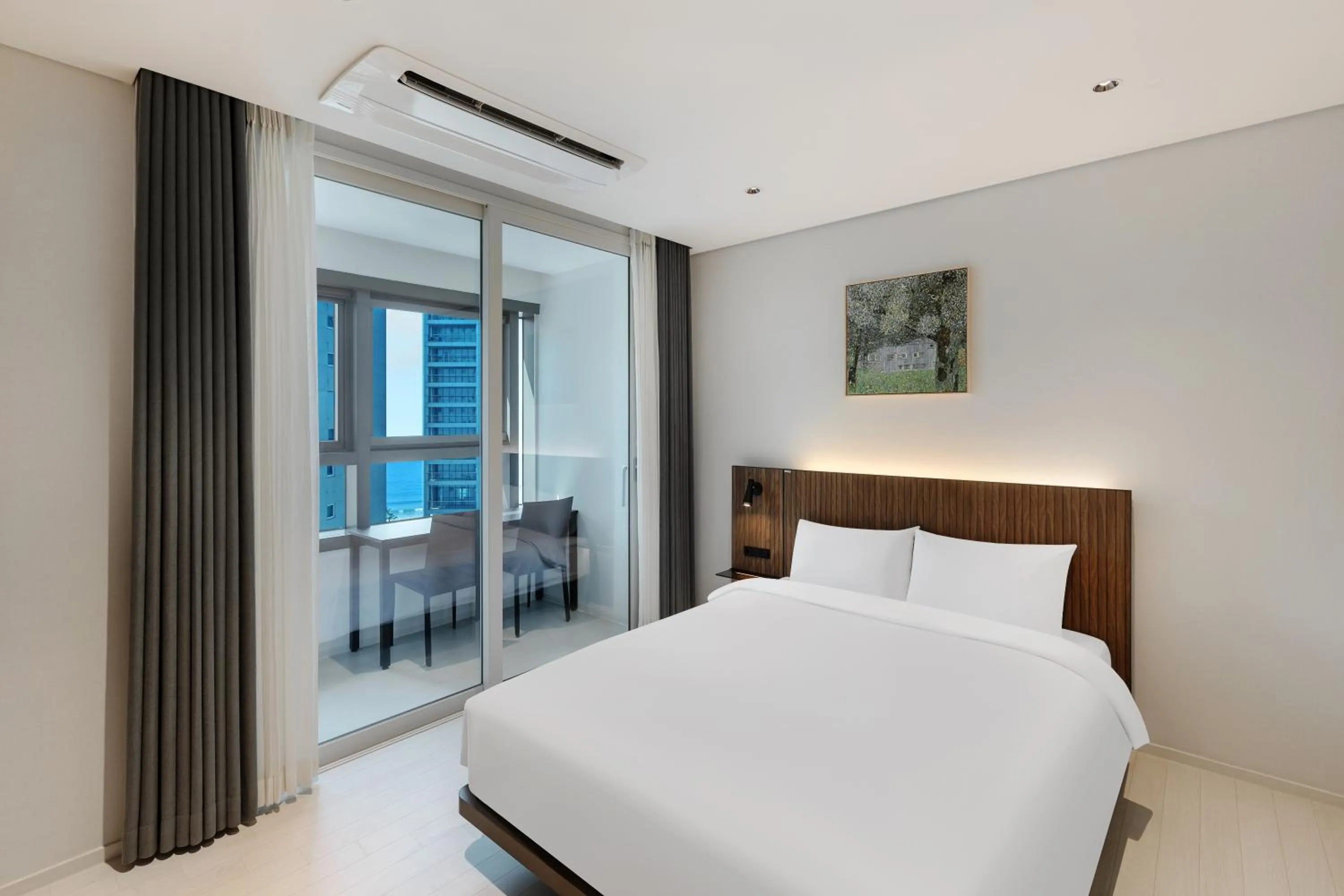 Bedroom, Bed in NewCZ Haeundae Residence