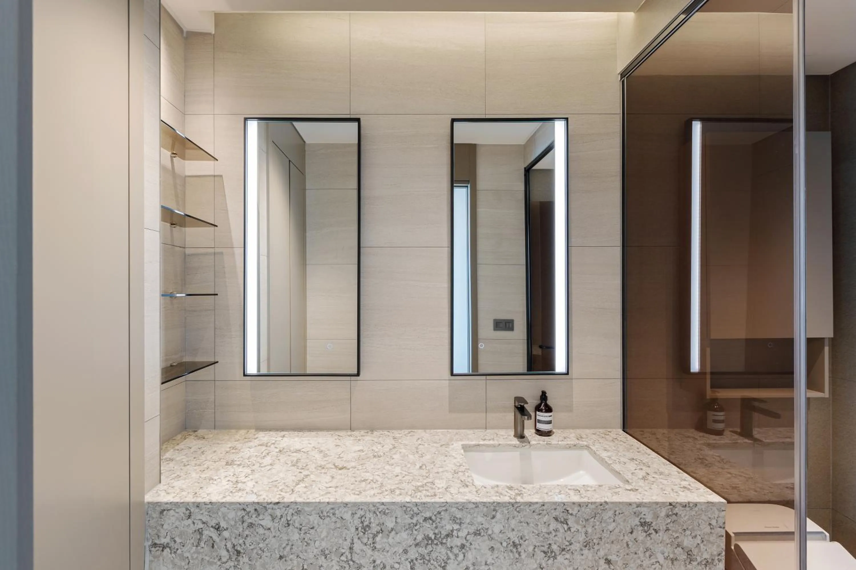 Toilet in NewCZ Haeundae Residence