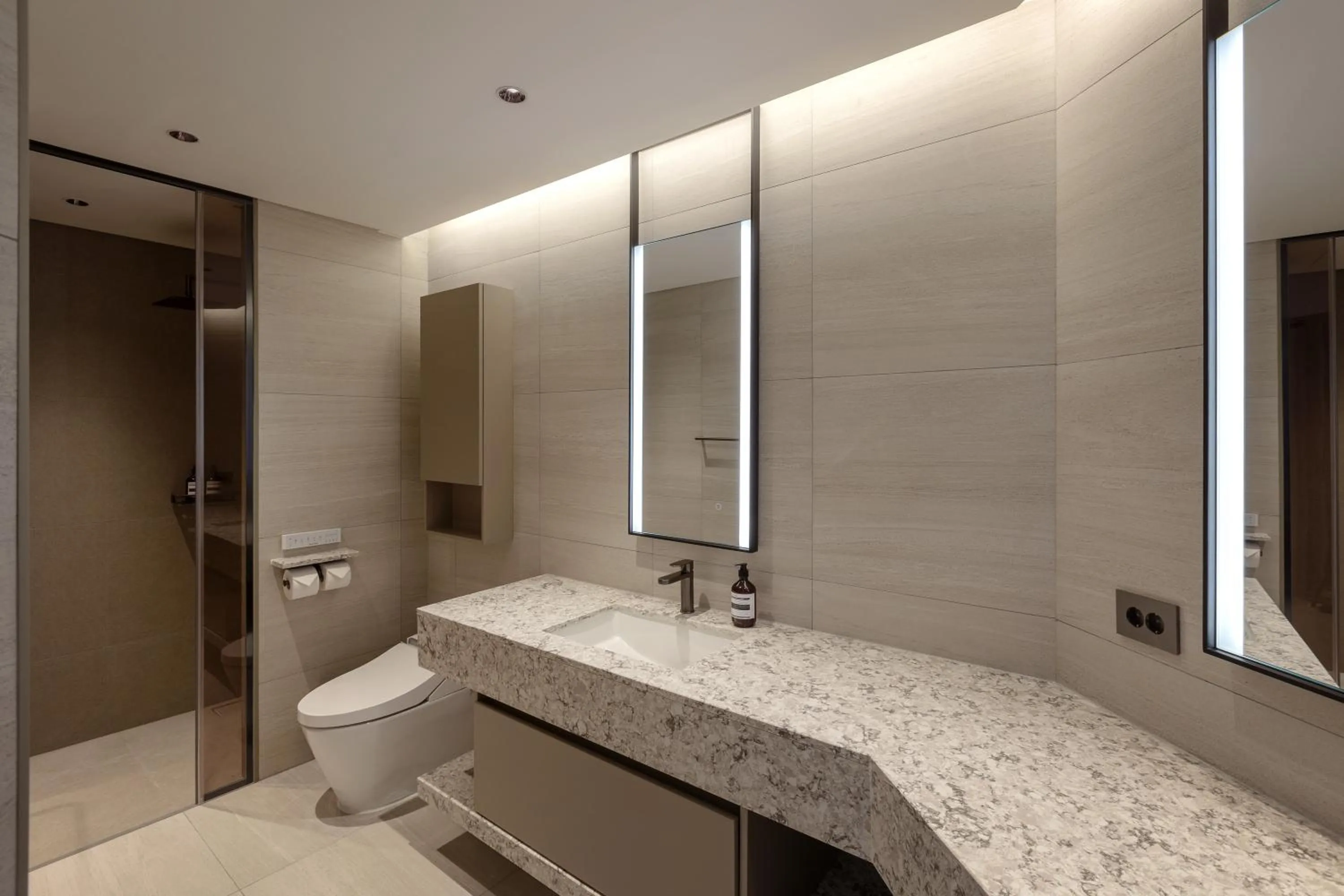 Toilet in NewCZ Haeundae Residence