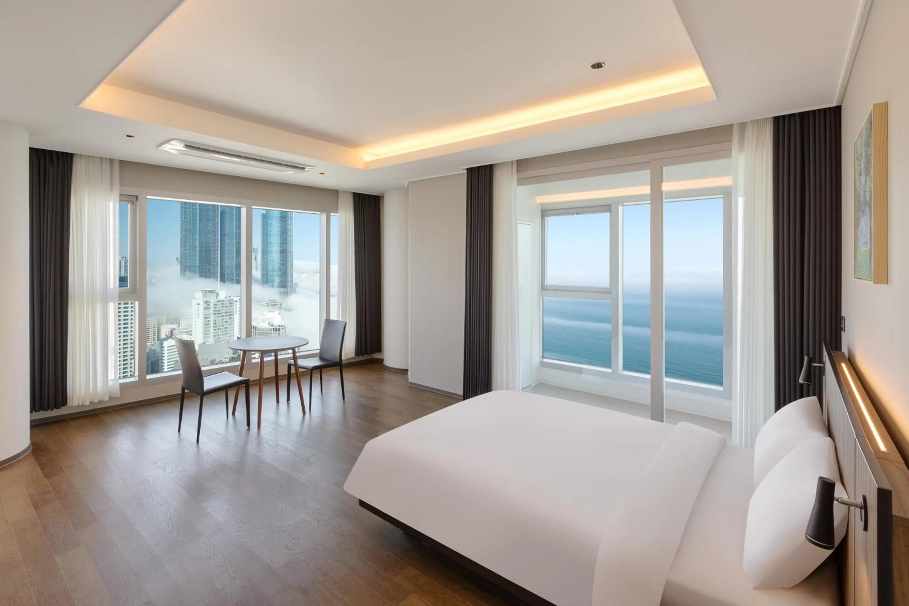 Bedroom, Bed in NewCZ Haeundae Residence