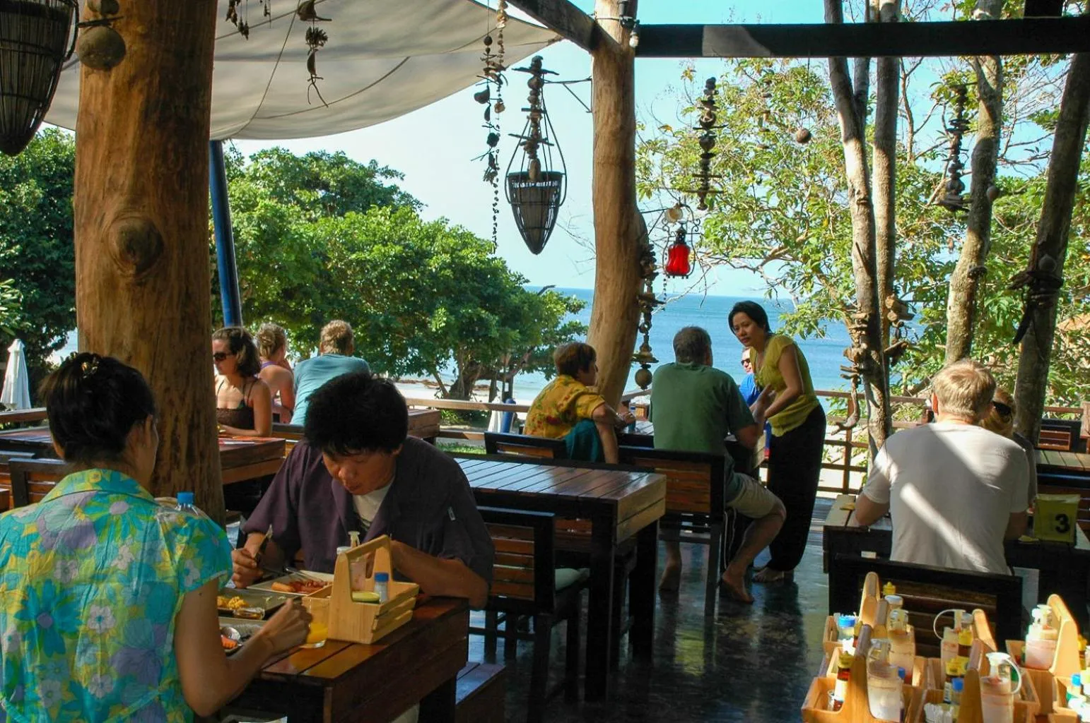 Buffet breakfast in LaLaanta Hideaway Resort
