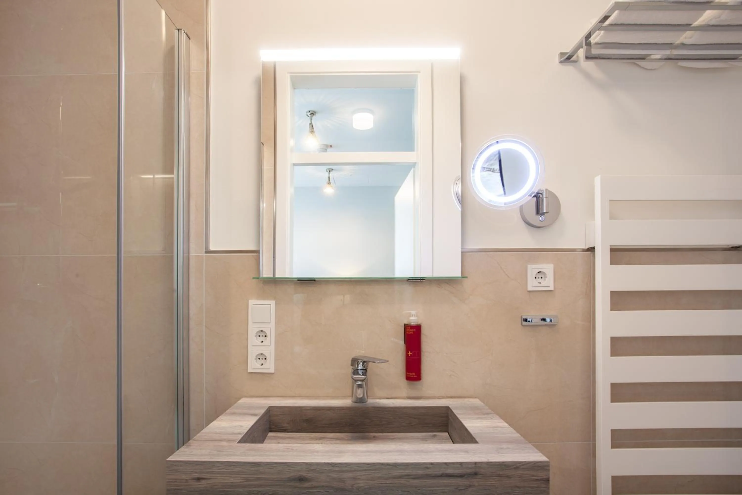 Bathroom in Hotel Achterum Greetsiel