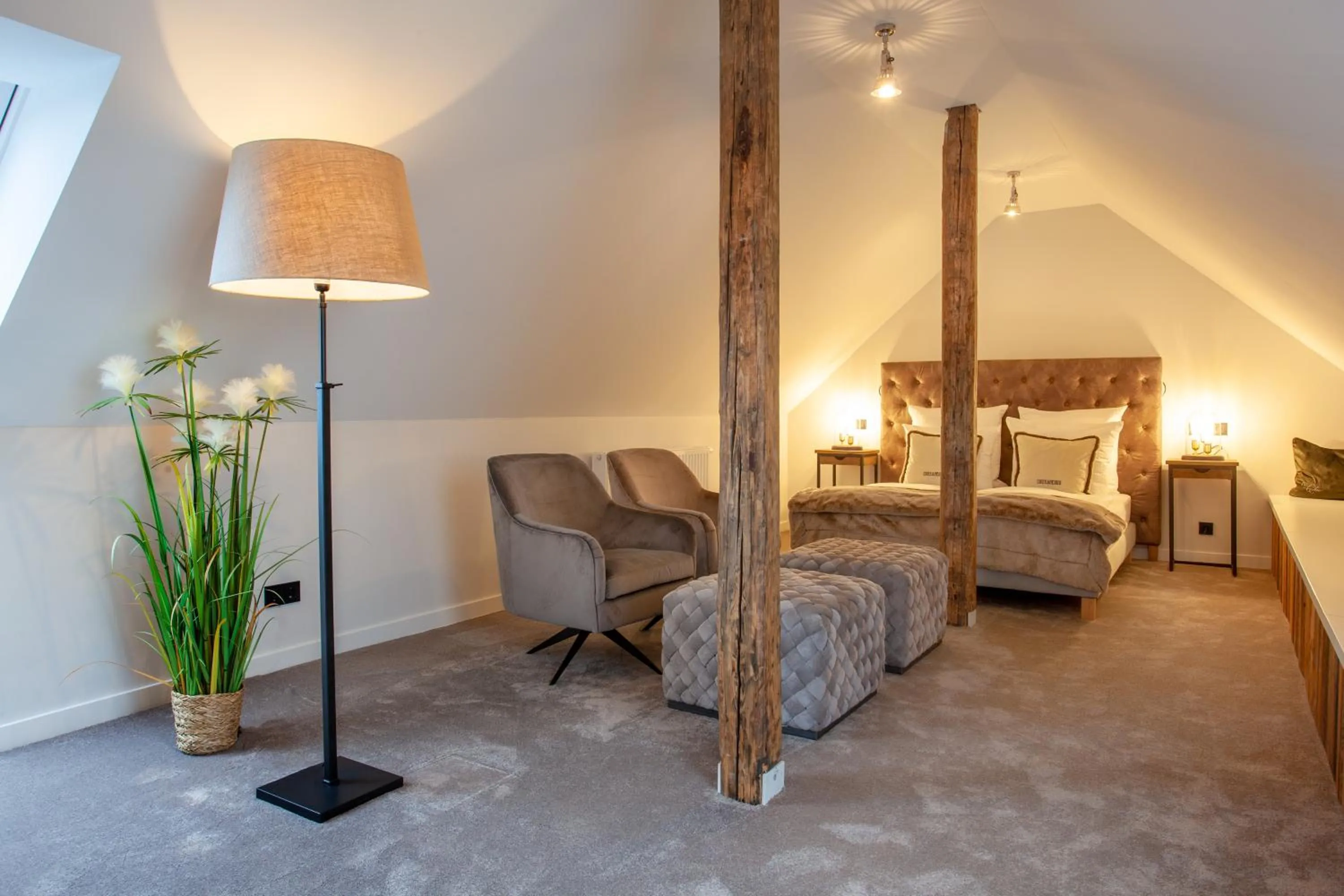 Bedroom, Bed in Hotel Achterum Greetsiel