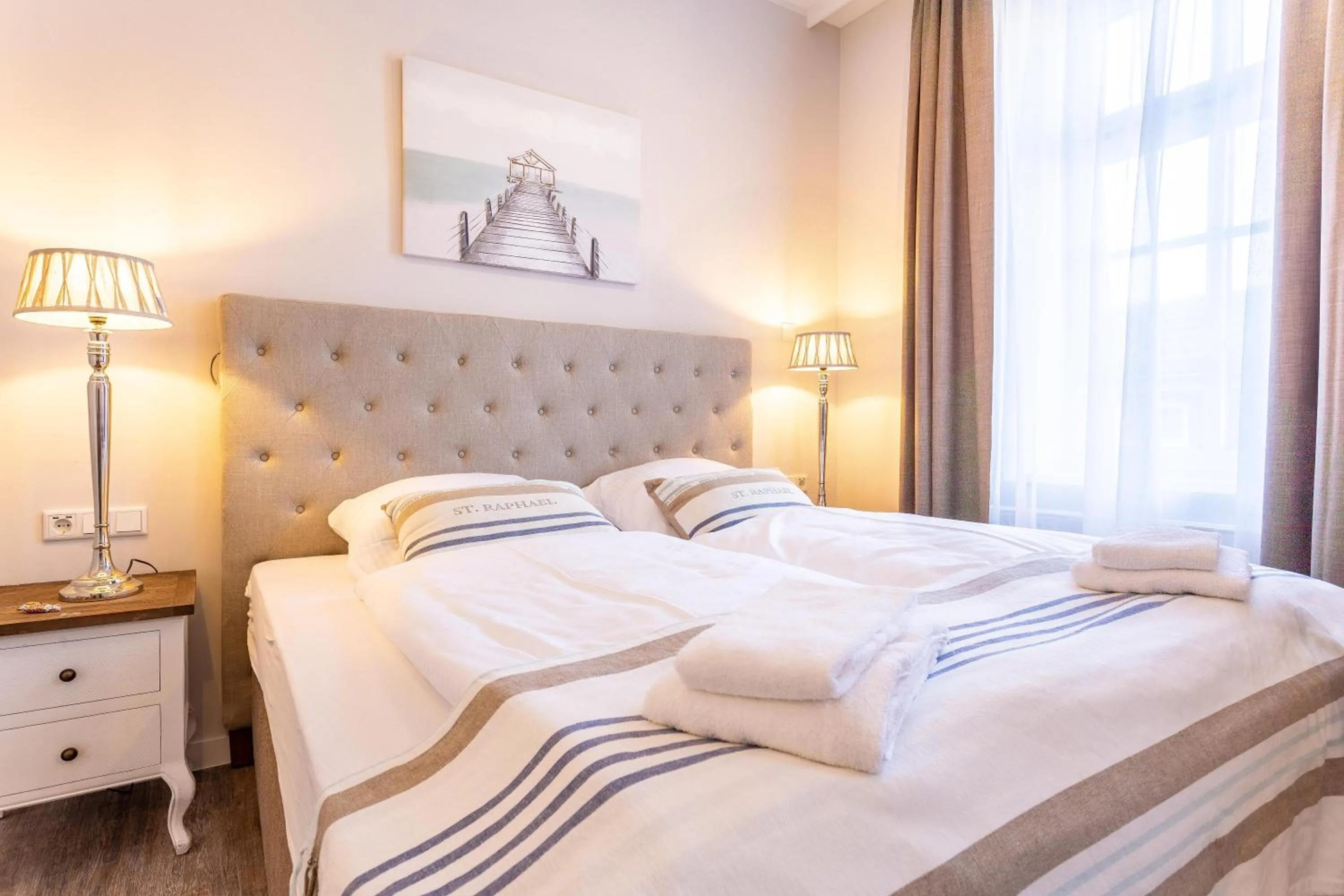 Bed in Hotel Achterum Greetsiel