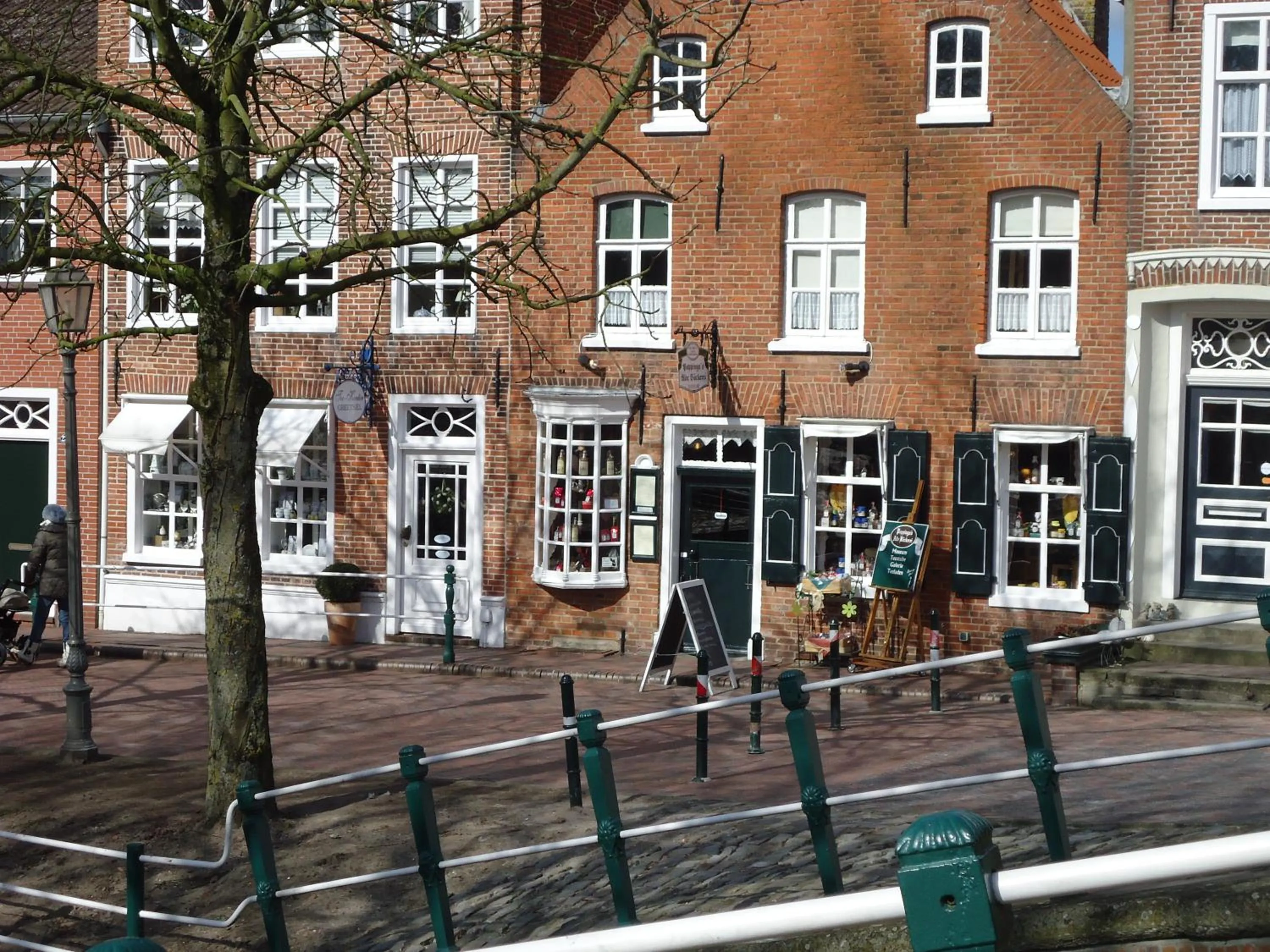 Facade/entrance in Hotel Achterum Greetsiel