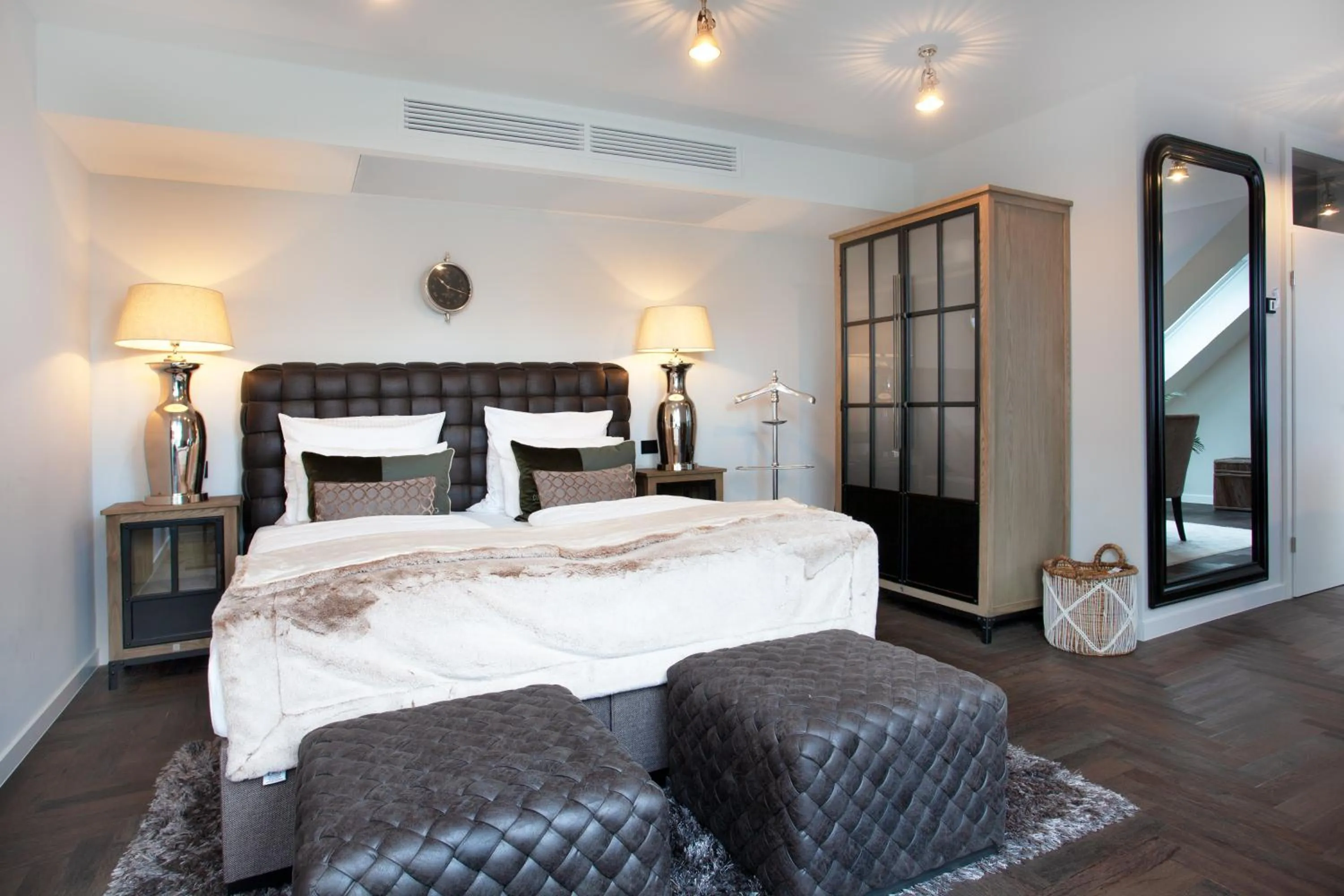 Bedroom, Bed in Hotel Achterum Greetsiel