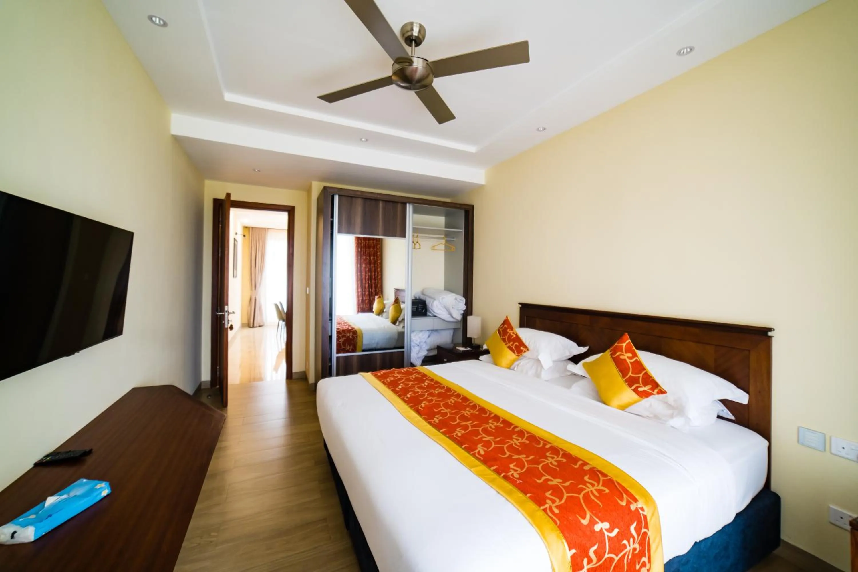 Bed in Lake Victoria Serena Golf Resort & Spa