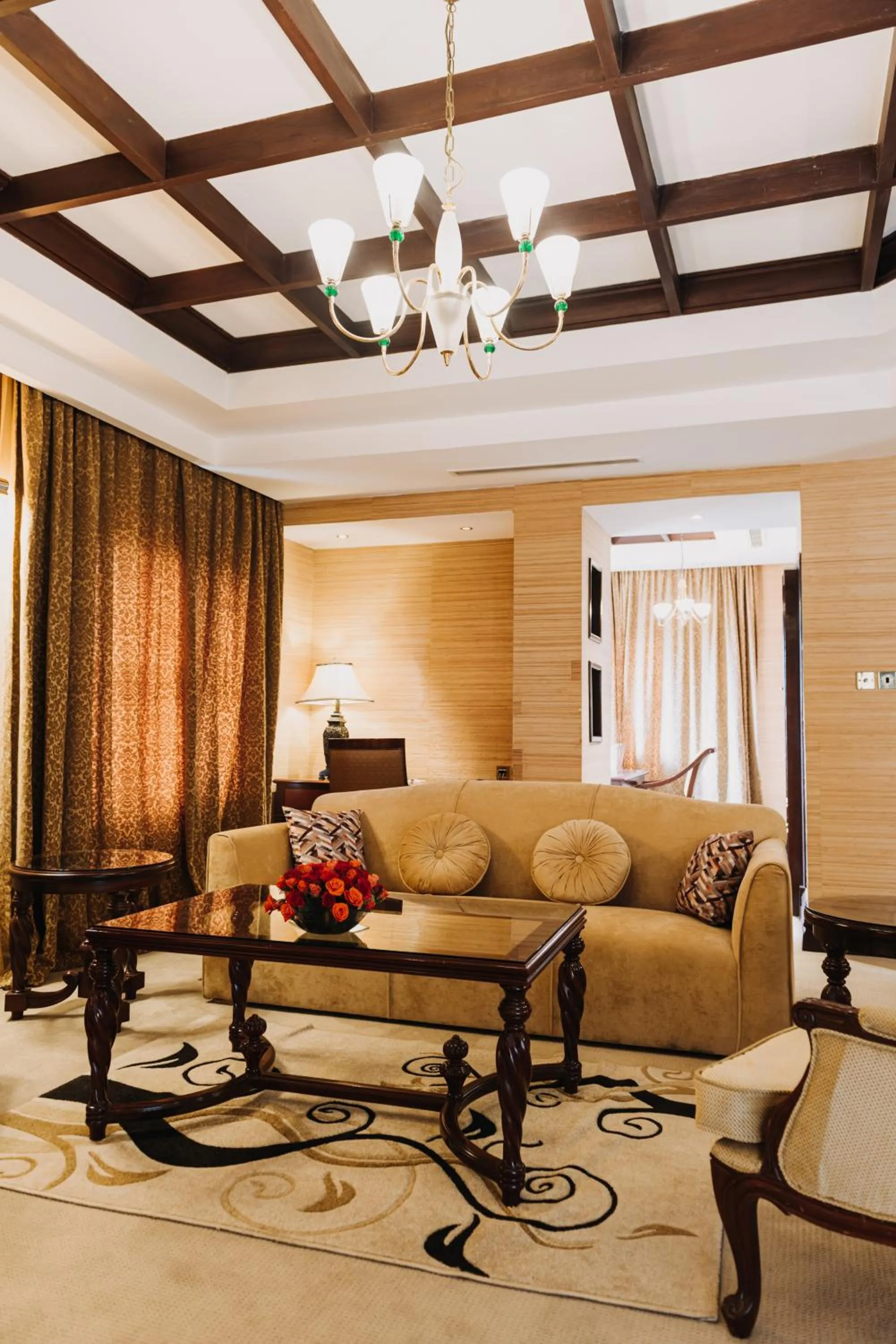 Living room in Lake Victoria Serena Golf Resort & Spa