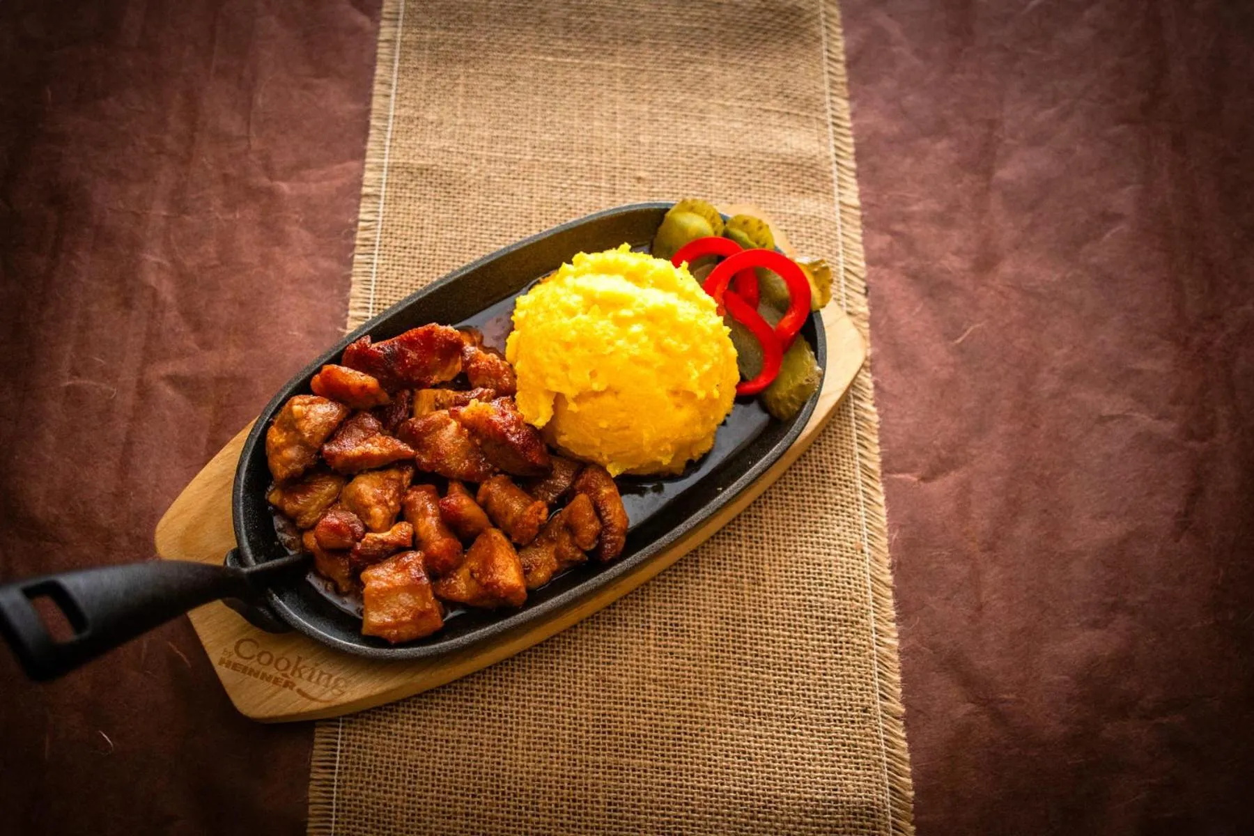 Restaurant/places to eat in Hotel Riviera