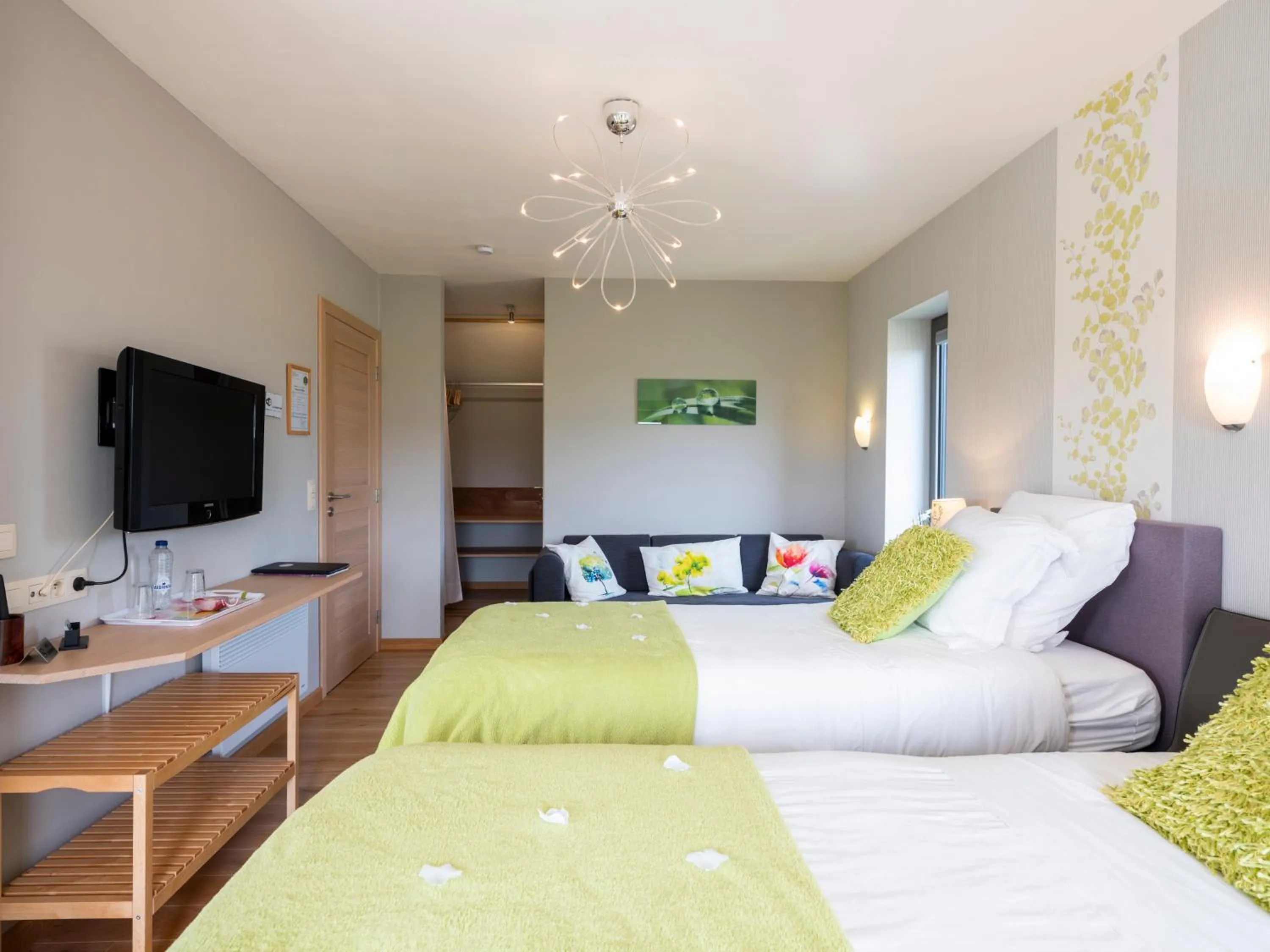 Bedroom, Bed in B&B La Chabetaine