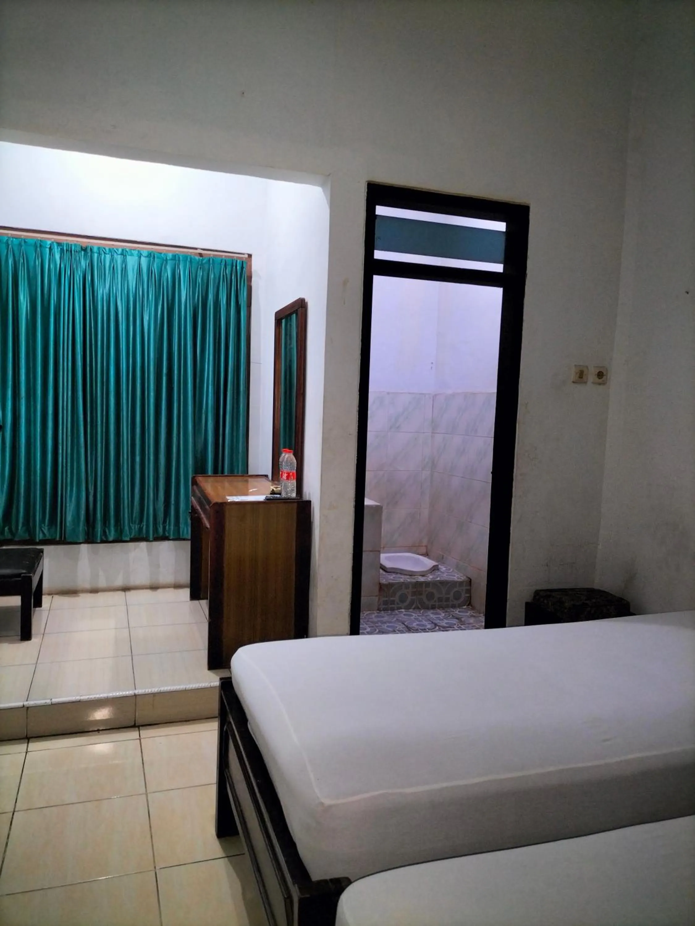 Bedroom, Bed in Hotel Kudus Permata