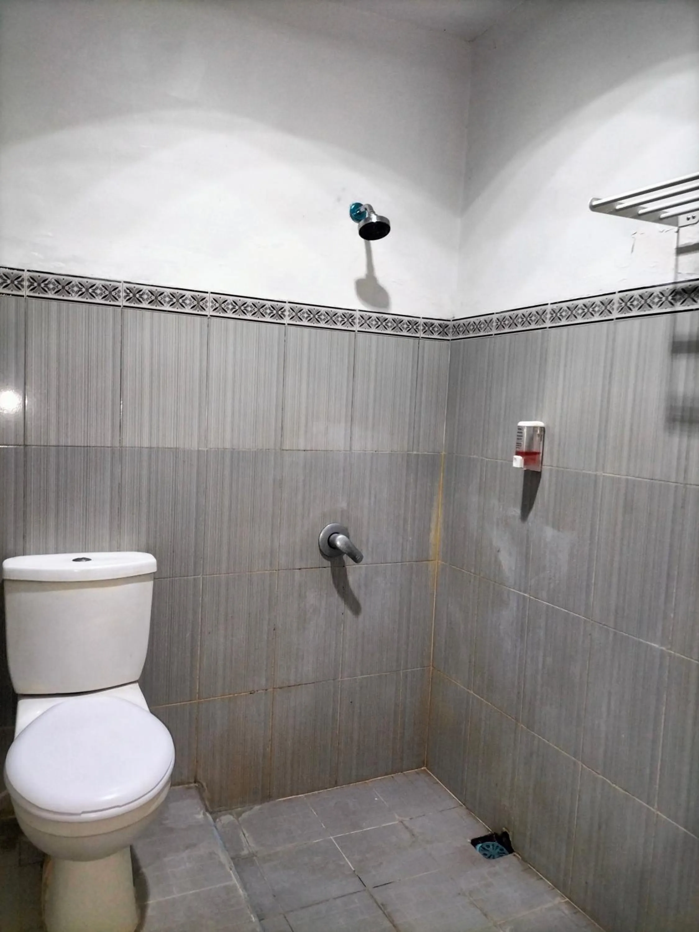 Bathroom in Hotel Kudus Permata