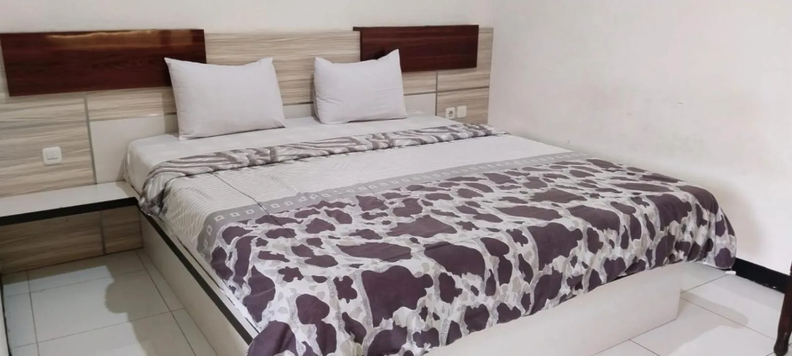 Bedroom, Bed in Hotel Kudus Permata