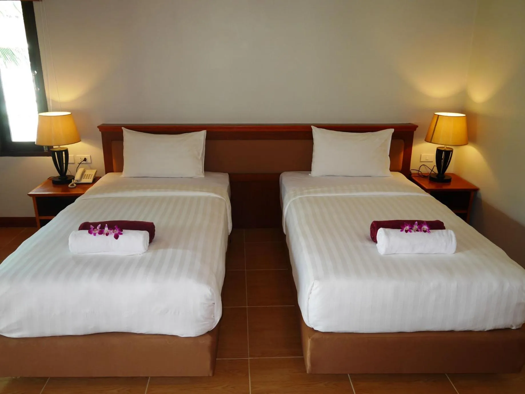 Bedroom, Bed in The Sunset Beach Resort - Koh Kho Khao