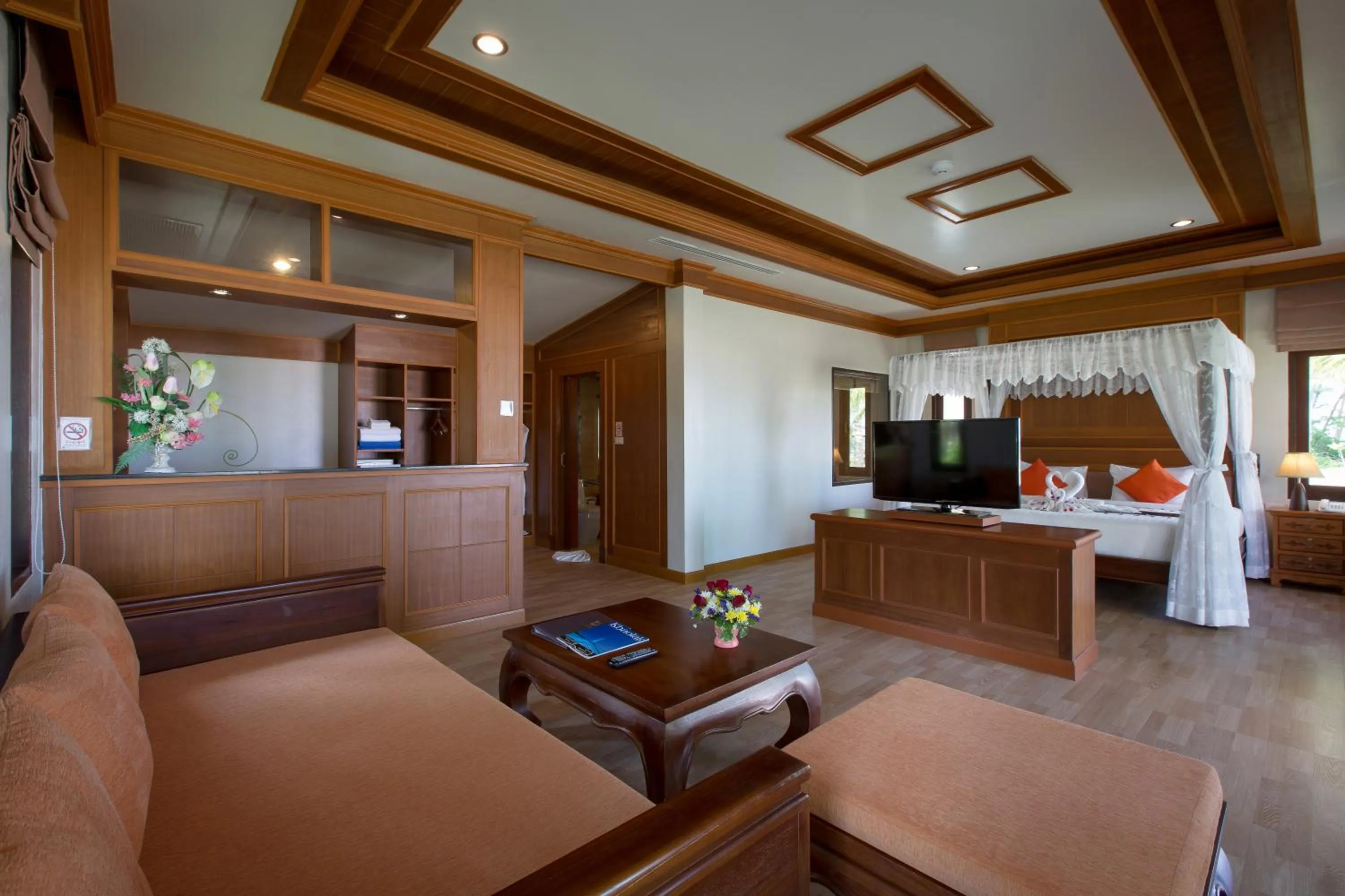 Photo of the whole room in The Sunset Beach Resort - Koh Kho Khao