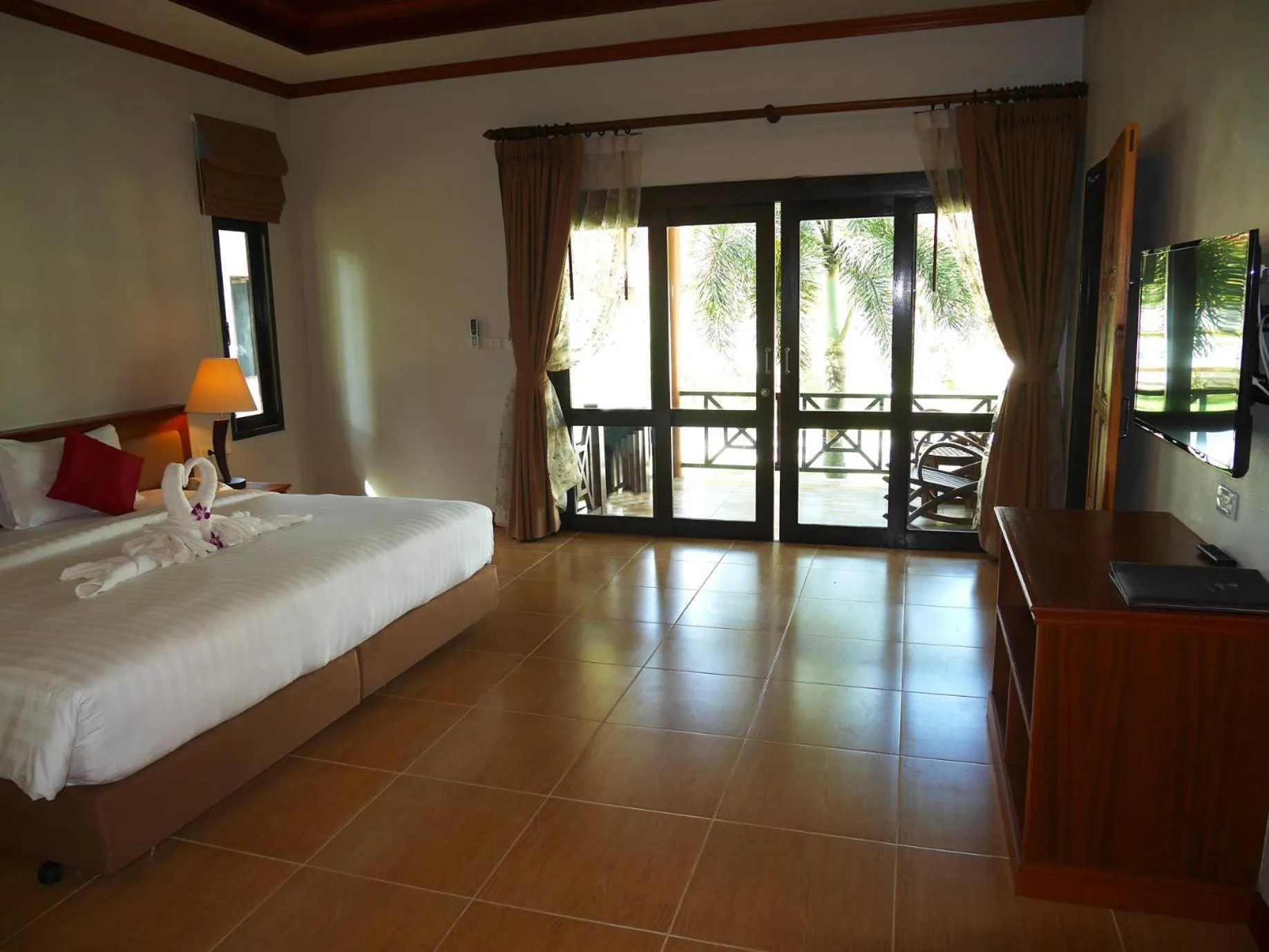 Photo of the whole room, Bed in The Sunset Beach Resort - Koh Kho Khao