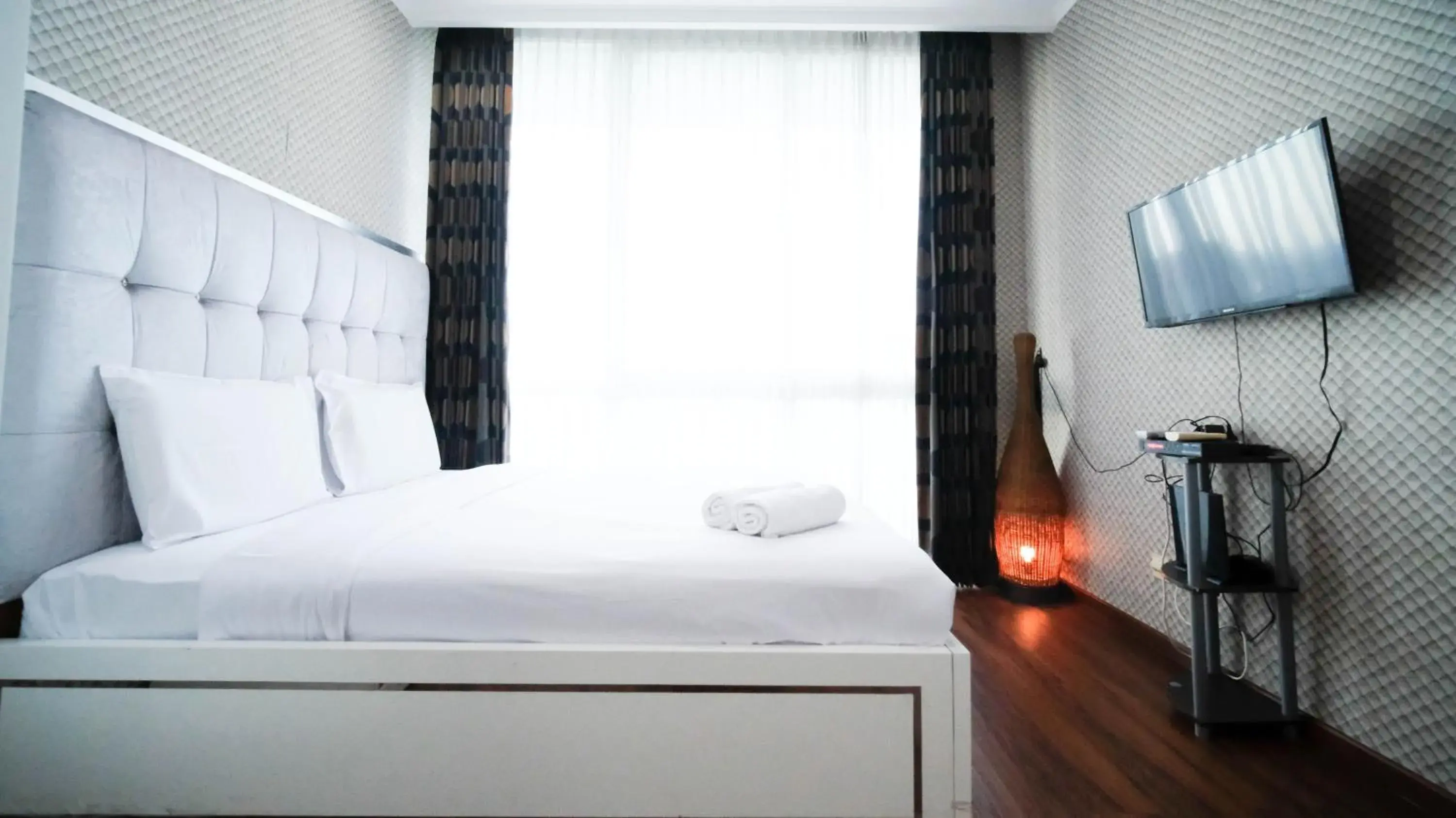 Stunning and Cozy 1BR at The Via and The Vue Apartment By Travelio Stunning and Cozy 1BR at The Via and The Vue Apartment By Travelio