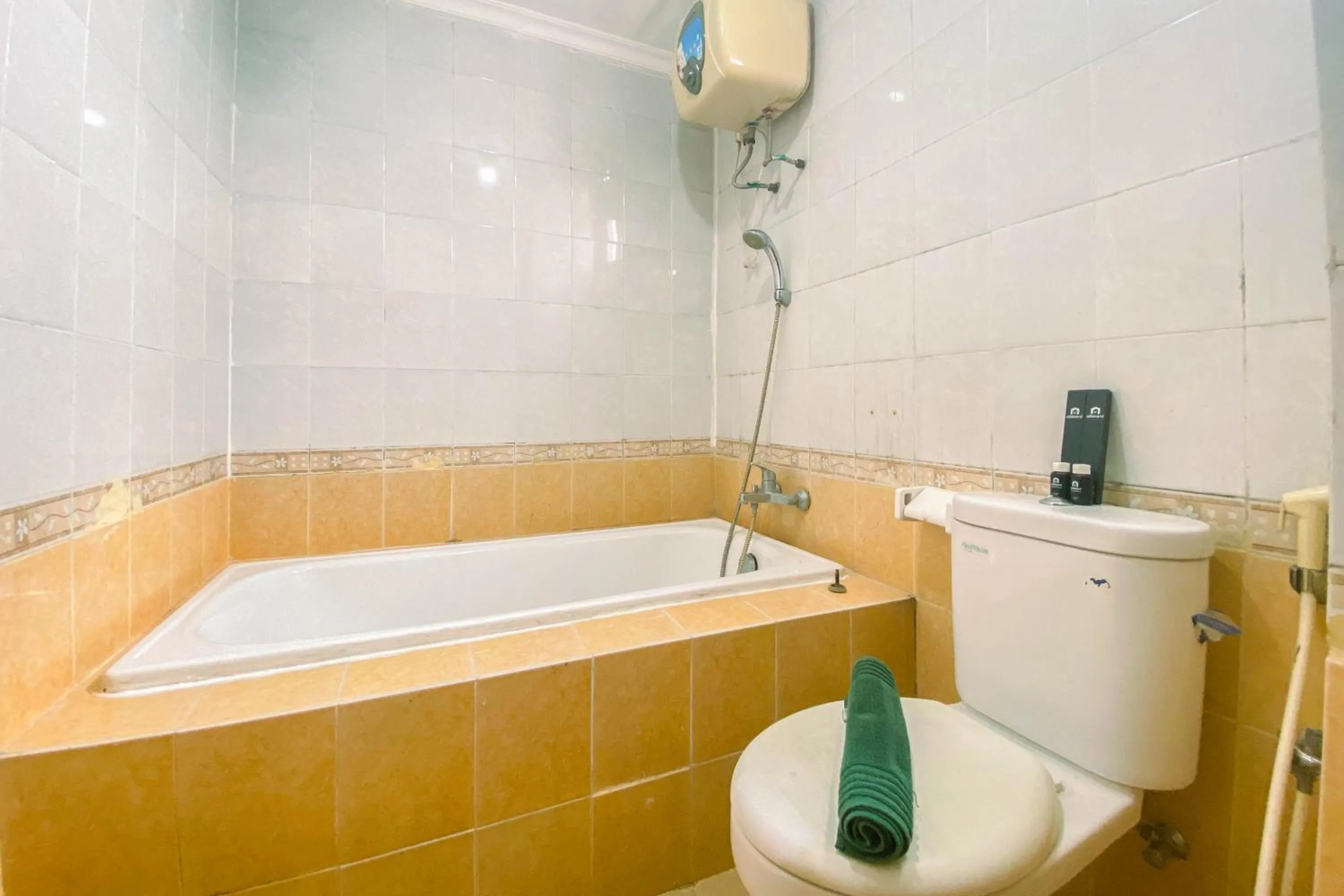 Luxury 2BR at Grand Palace Kemayoran Apartment By Travelio