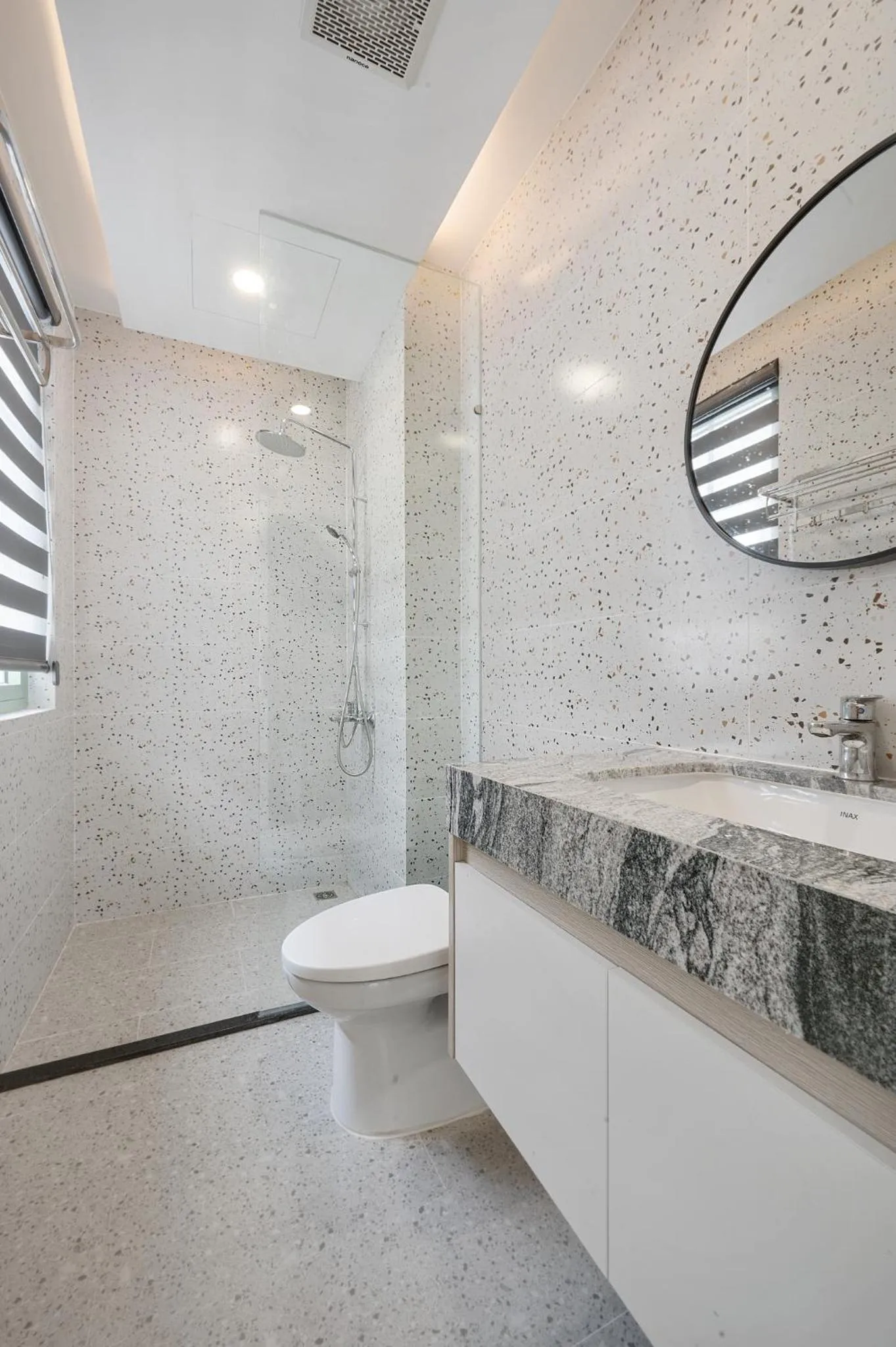 Bathroom in Elyday Apartment Hillside Phu Quoc - Sea & Firework view