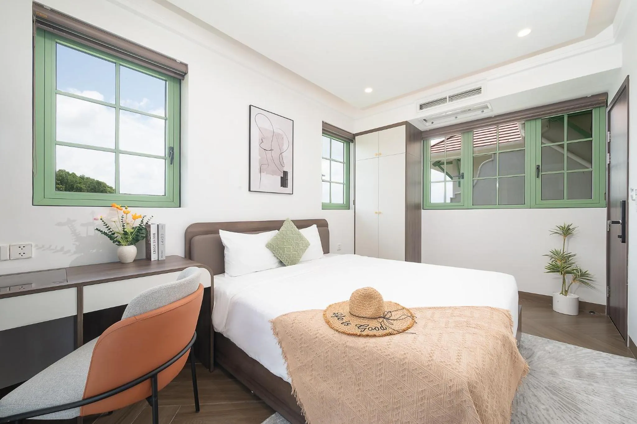 Bed in Elyday Apartment Hillside Phu Quoc - Sea & Firework view