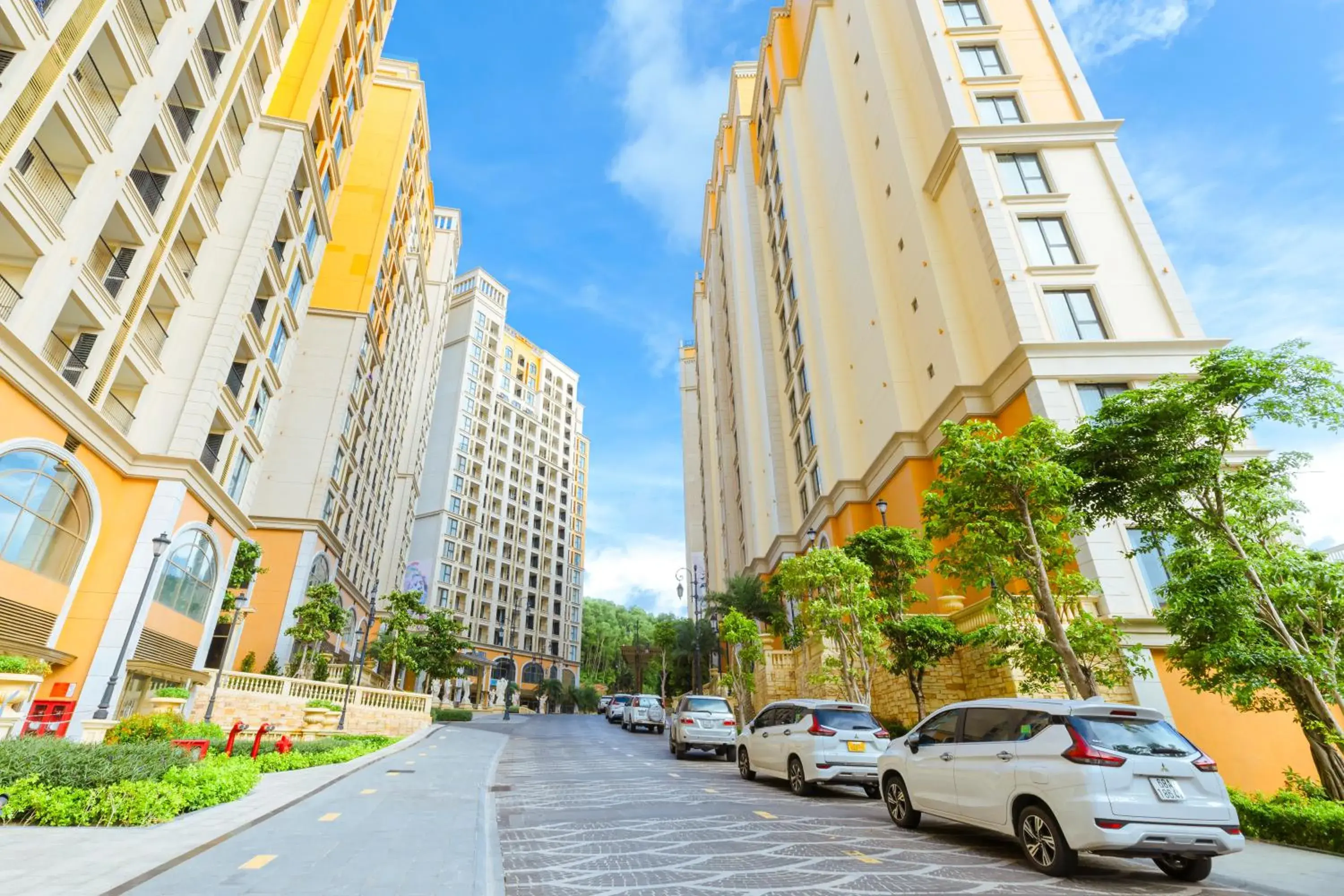 Property building in Elyday Apartment Hillside Phu Quoc - Sea & Firework view Property building in Elyday Apartment Hillside Phu Quoc - Sea & Firework view