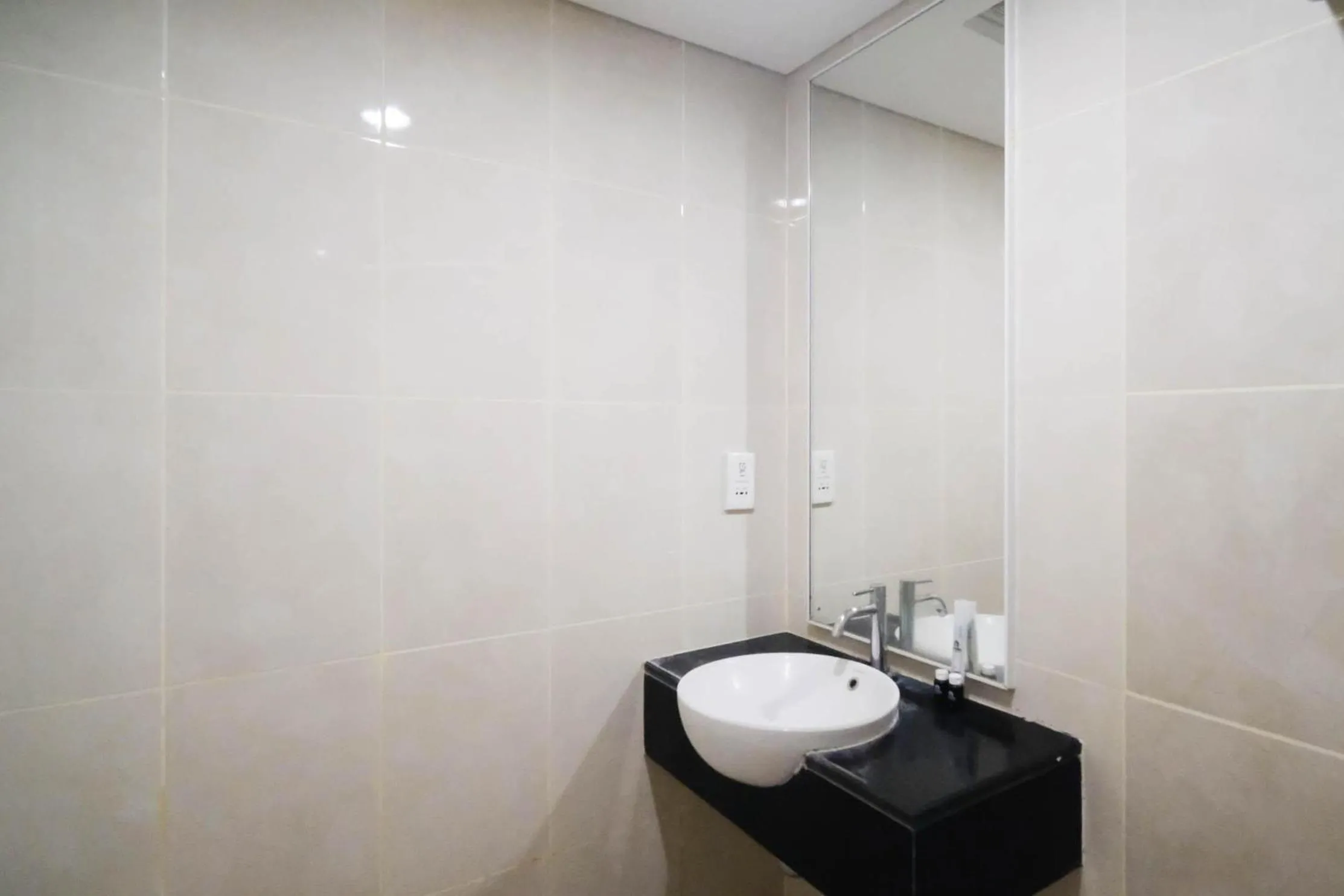 Strategic and Comfy 2BR Apartment at Trillium Residence By Travelio