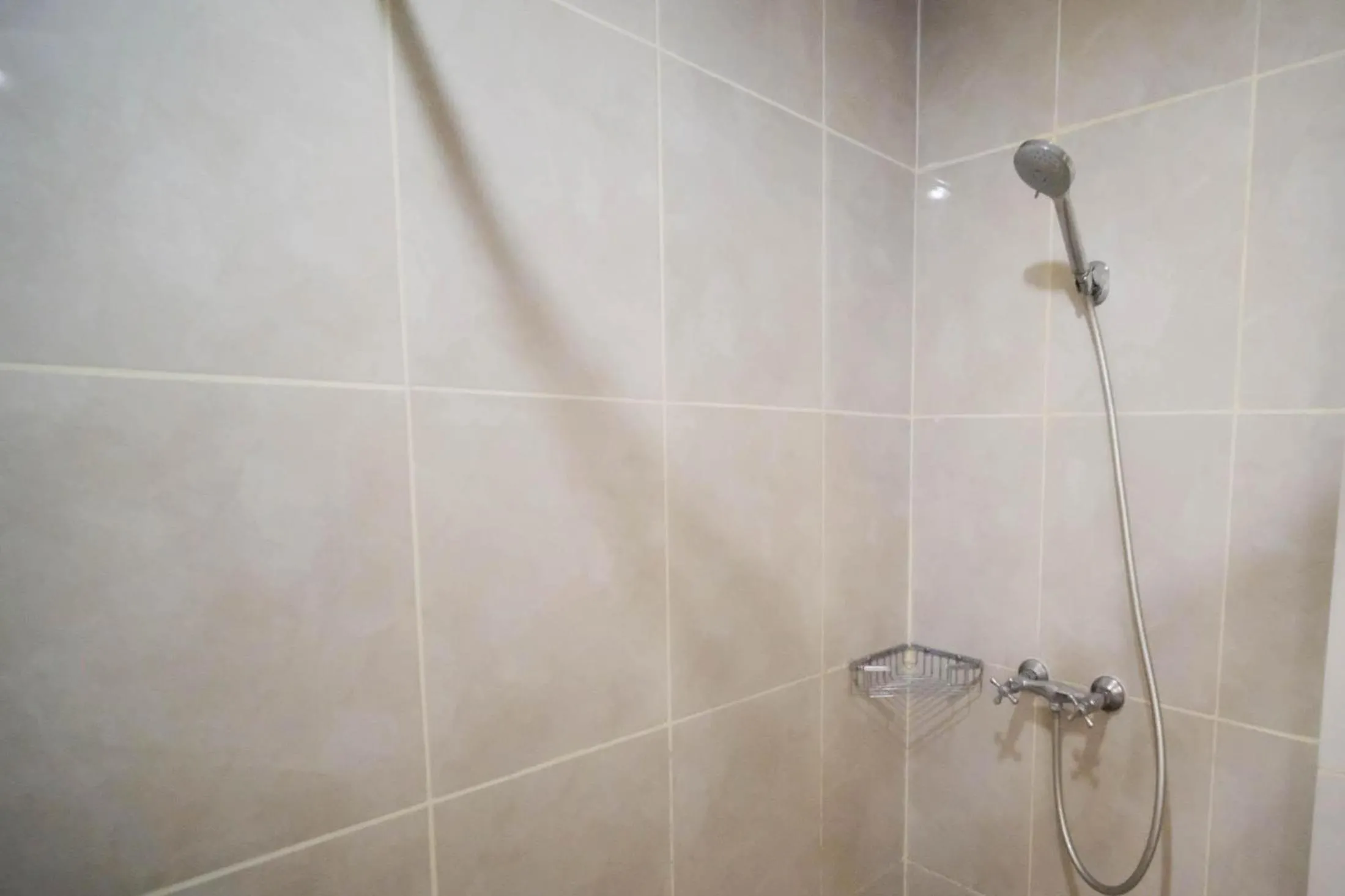Strategic and Comfy 2BR Apartment at Trillium Residence By Travelio