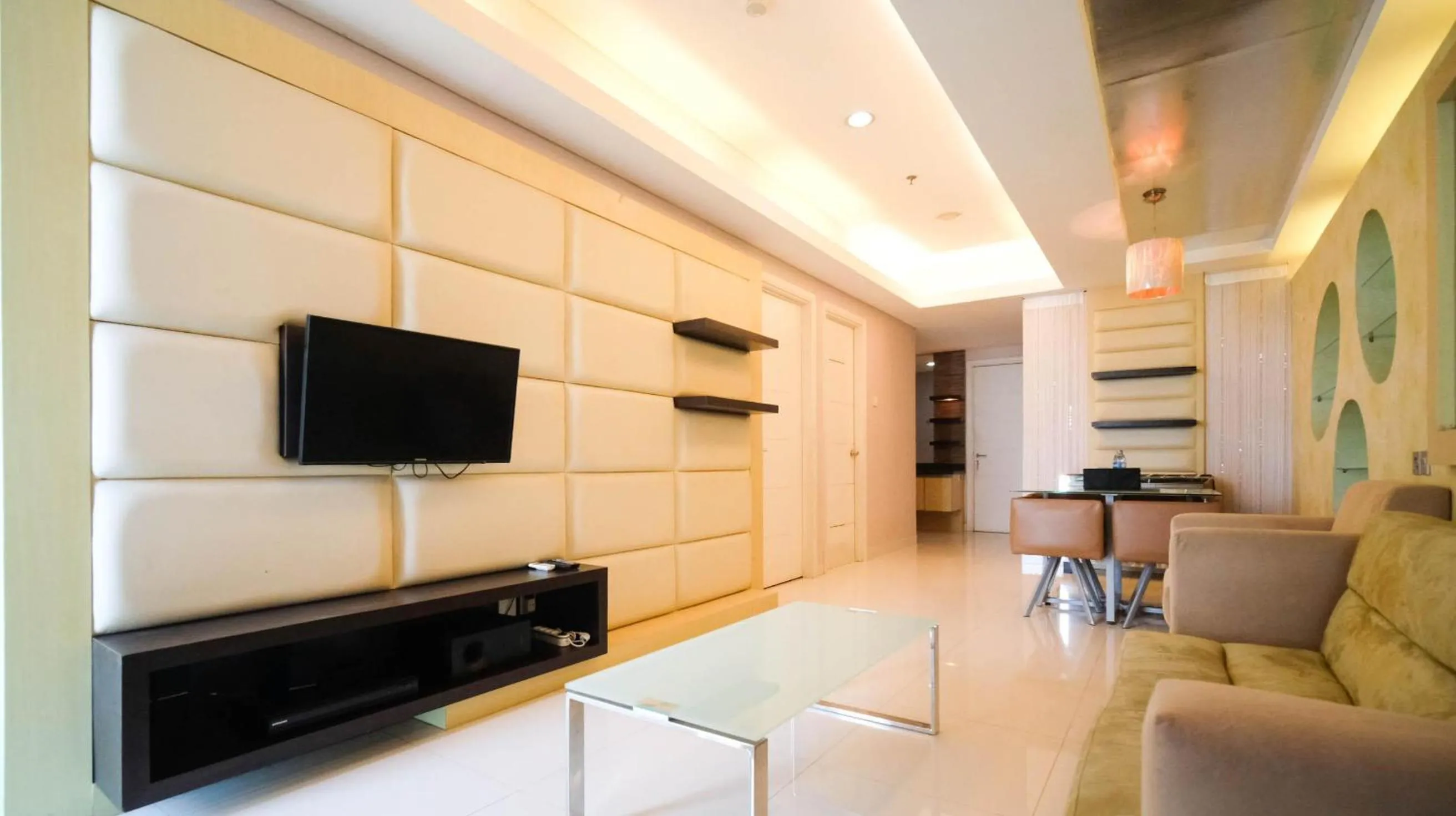 Strategic and Comfy 2BR Apartment at Trillium Residence By Travelio