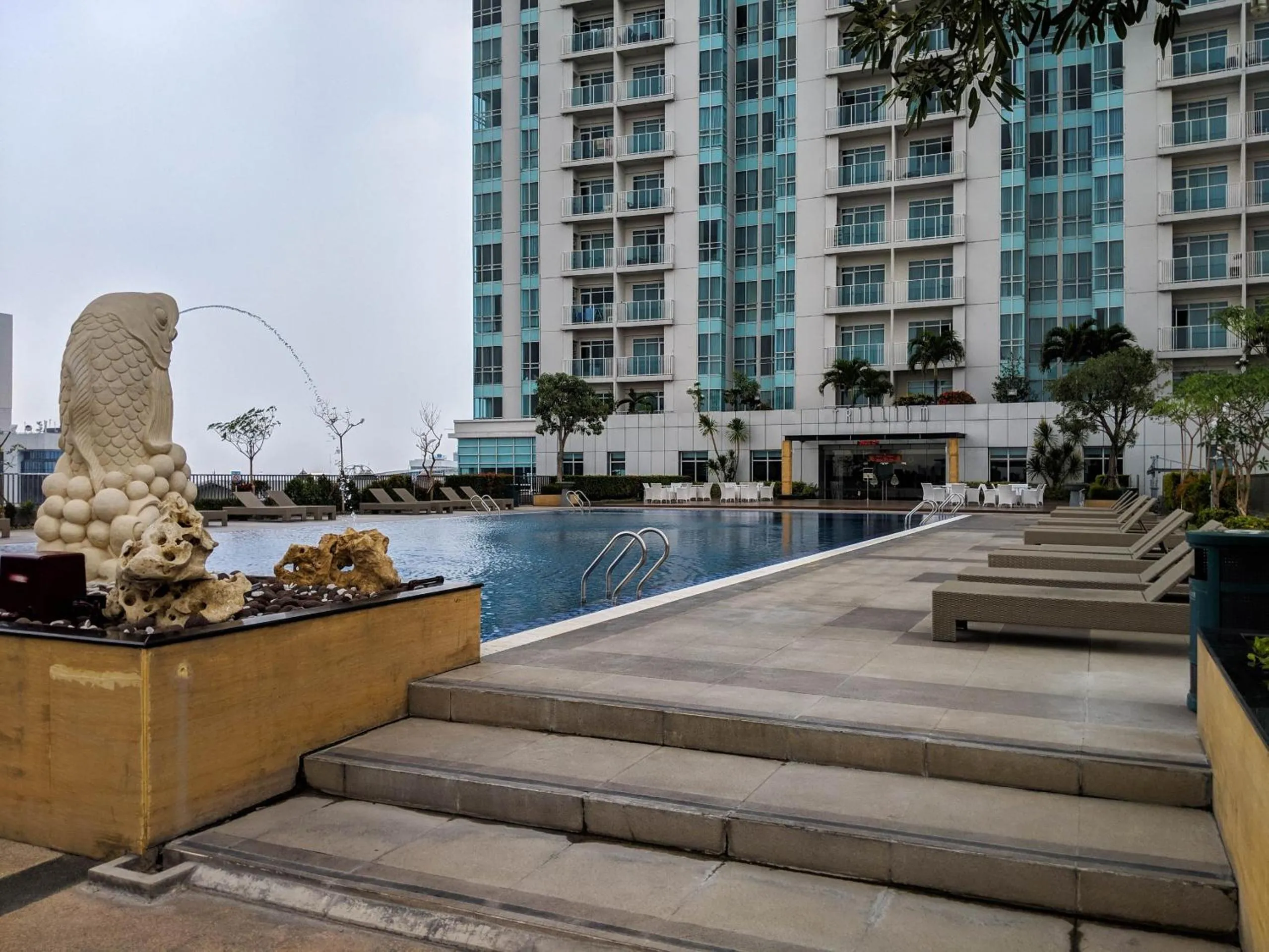 Strategic and Comfy 2BR Apartment at Trillium Residence By Travelio