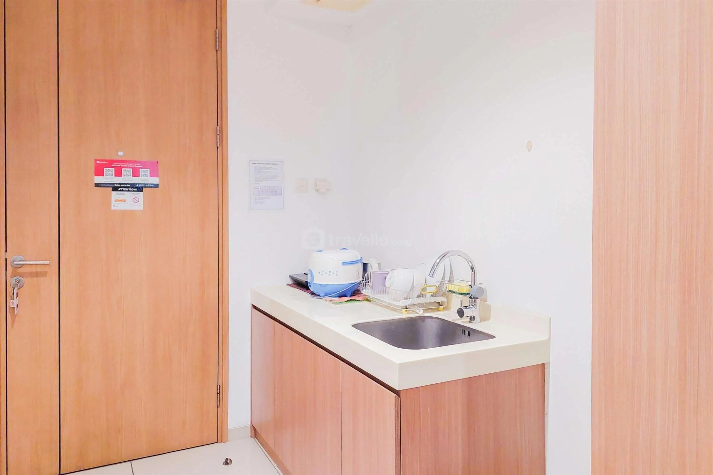 Best Deal and Homey Studio Apartment Tree Park City Cikokol By Travelio