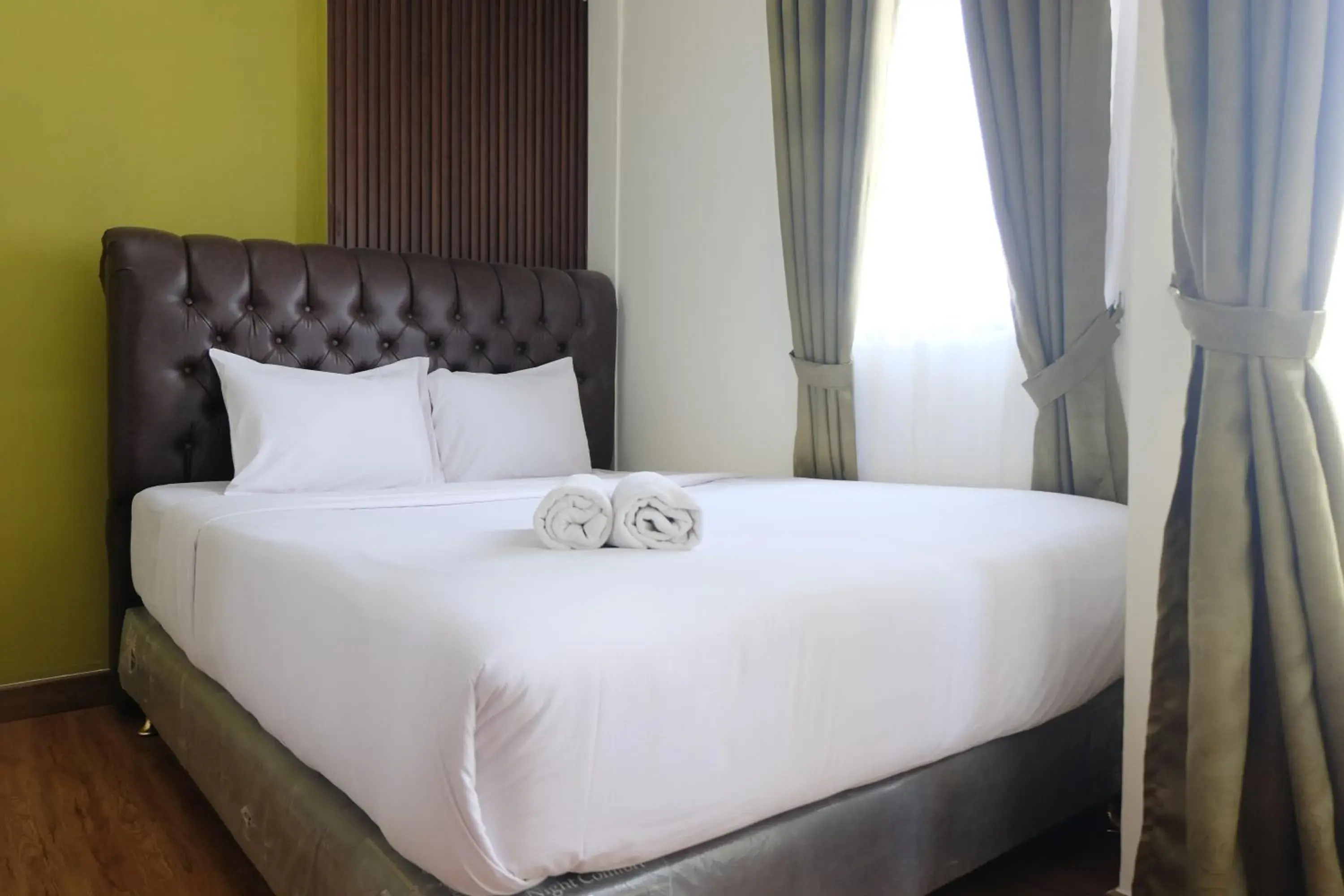 Spacious and Modern 3BR Apartment at Gateway Ahmad Yani Cicadas By Travelio Spacious and Modern 3BR Apartment at Gateway Ahmad Yani Cicadas By Travelio