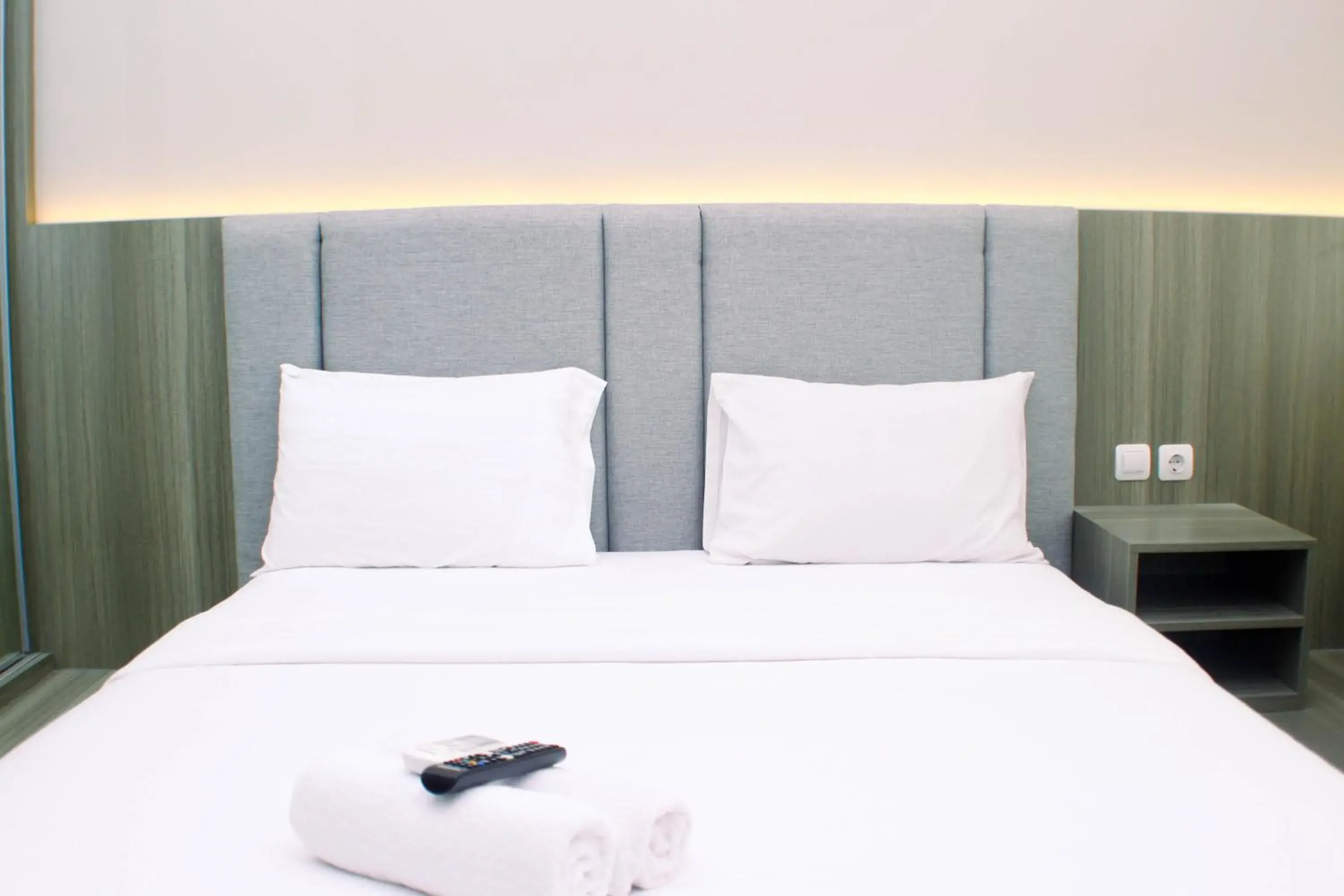 Comfy Studio Apartment at Gateway Park LRT City Jatibening By Travelio Comfy Studio Apartment at Gateway Park LRT City Jatibening By Travelio
