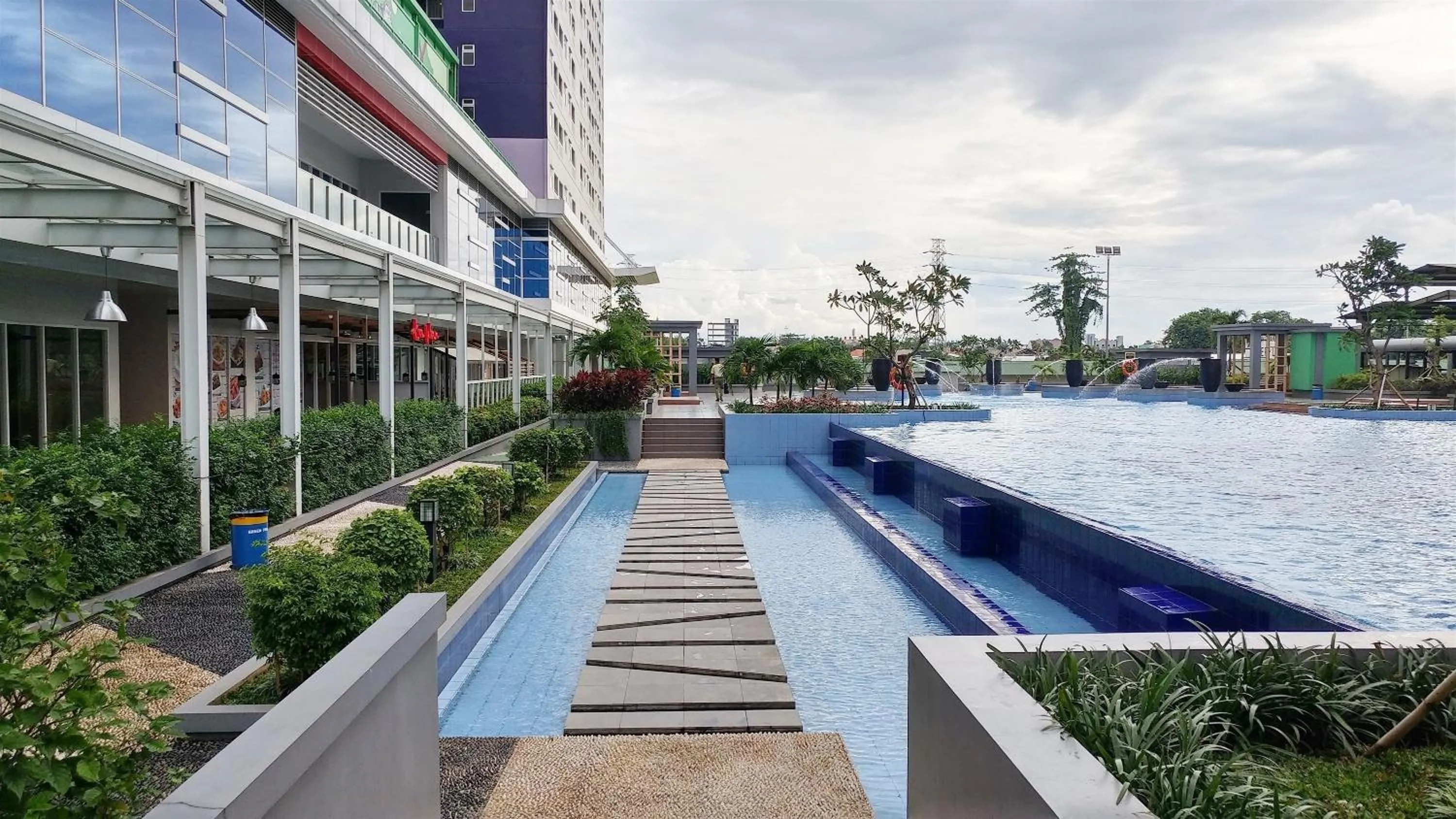 Enjoy Living and Warm Studio at Serpong Garden Apartment By Travelio