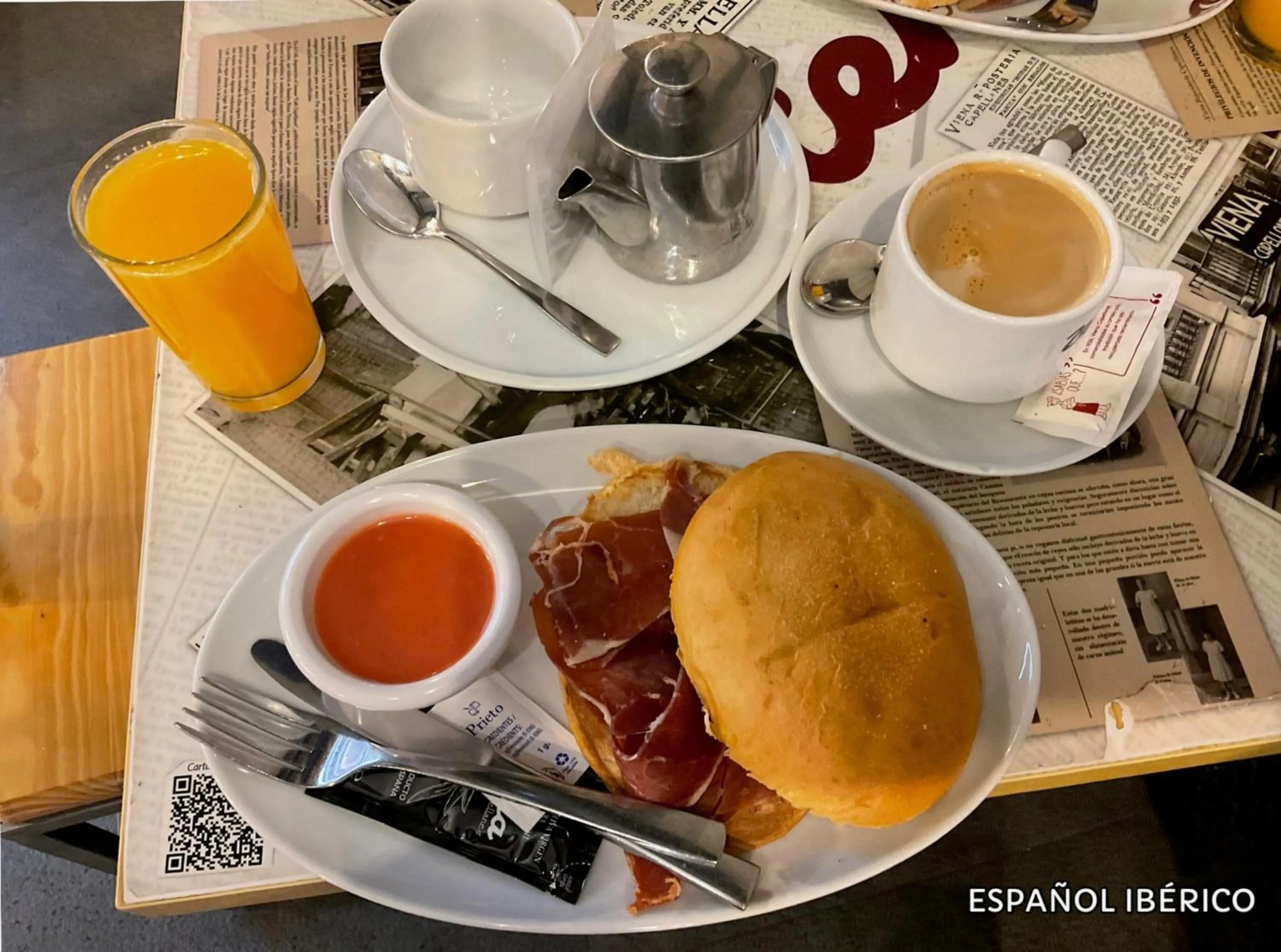 Breakfast in Luz Madrid Rooms