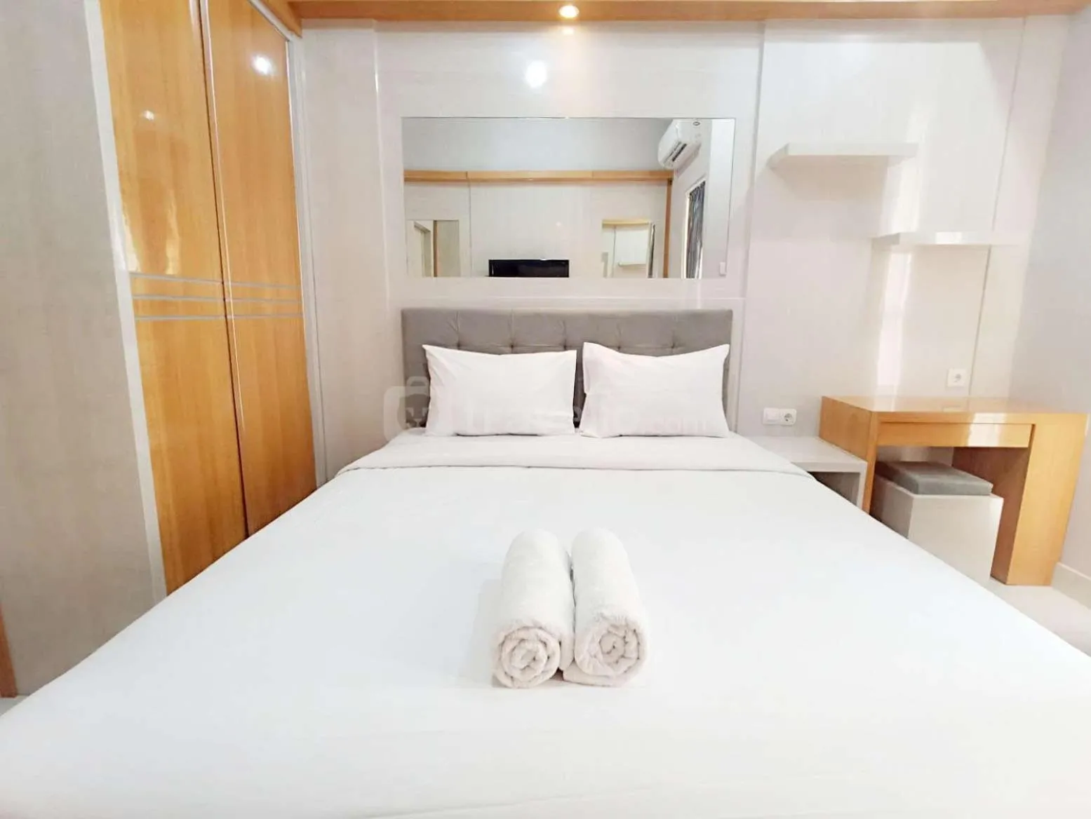 Best Deal and Homey Studio Apartment Amartha View By Travelio