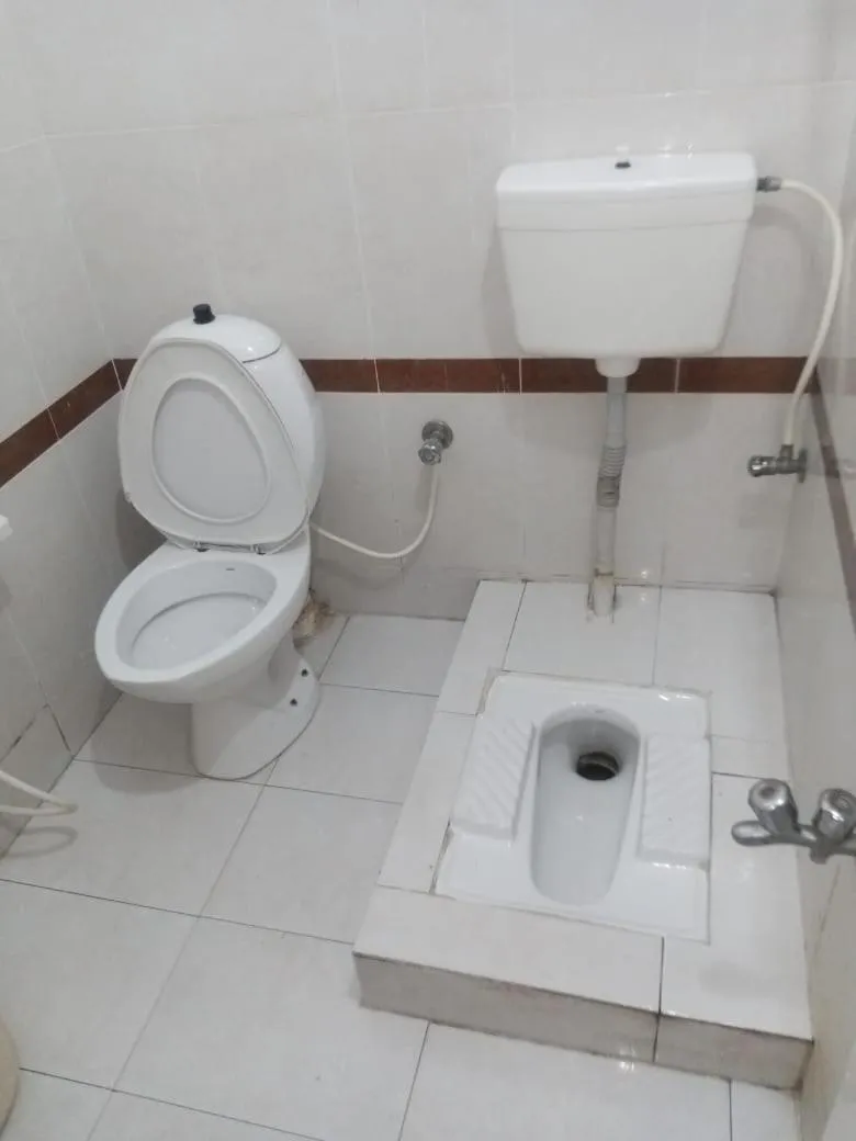 Toilet in Hotel AL-Habib Islamabad